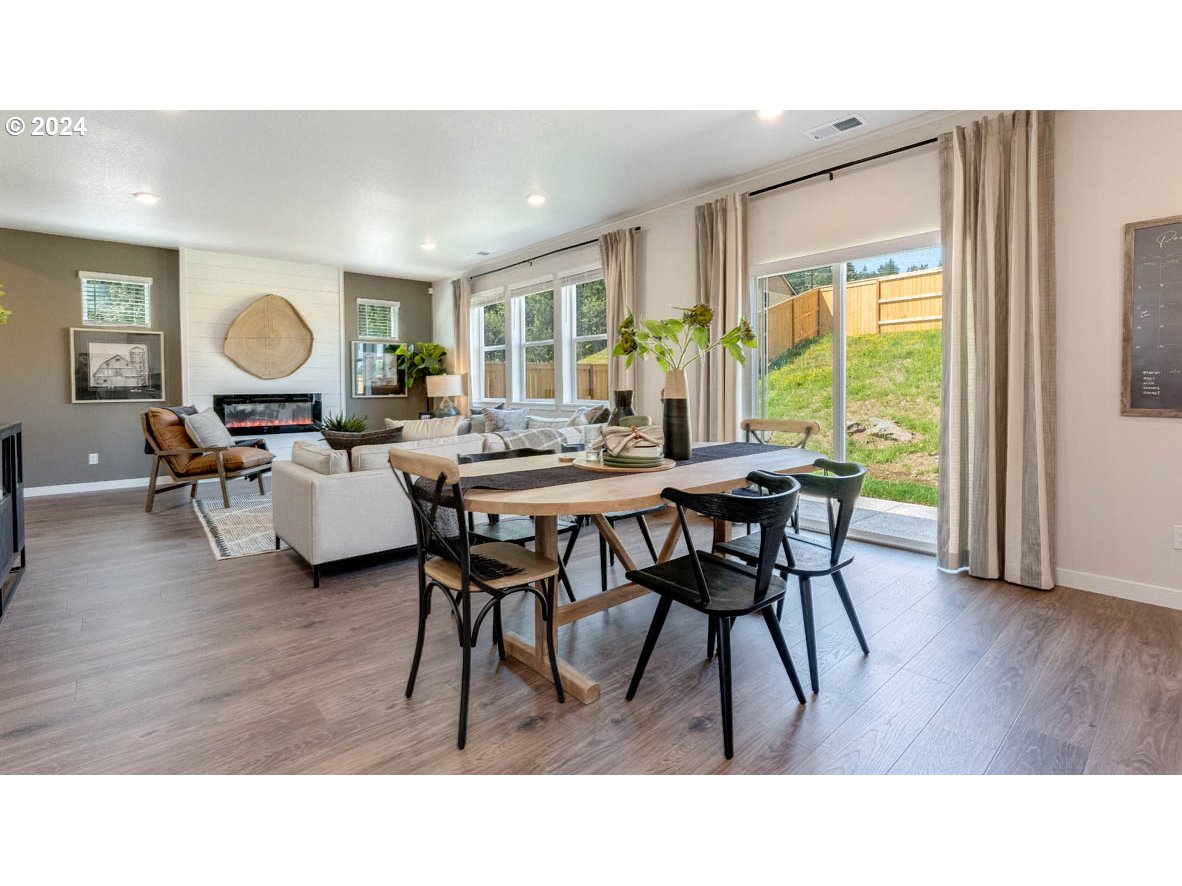 16775 SE Crossland ST