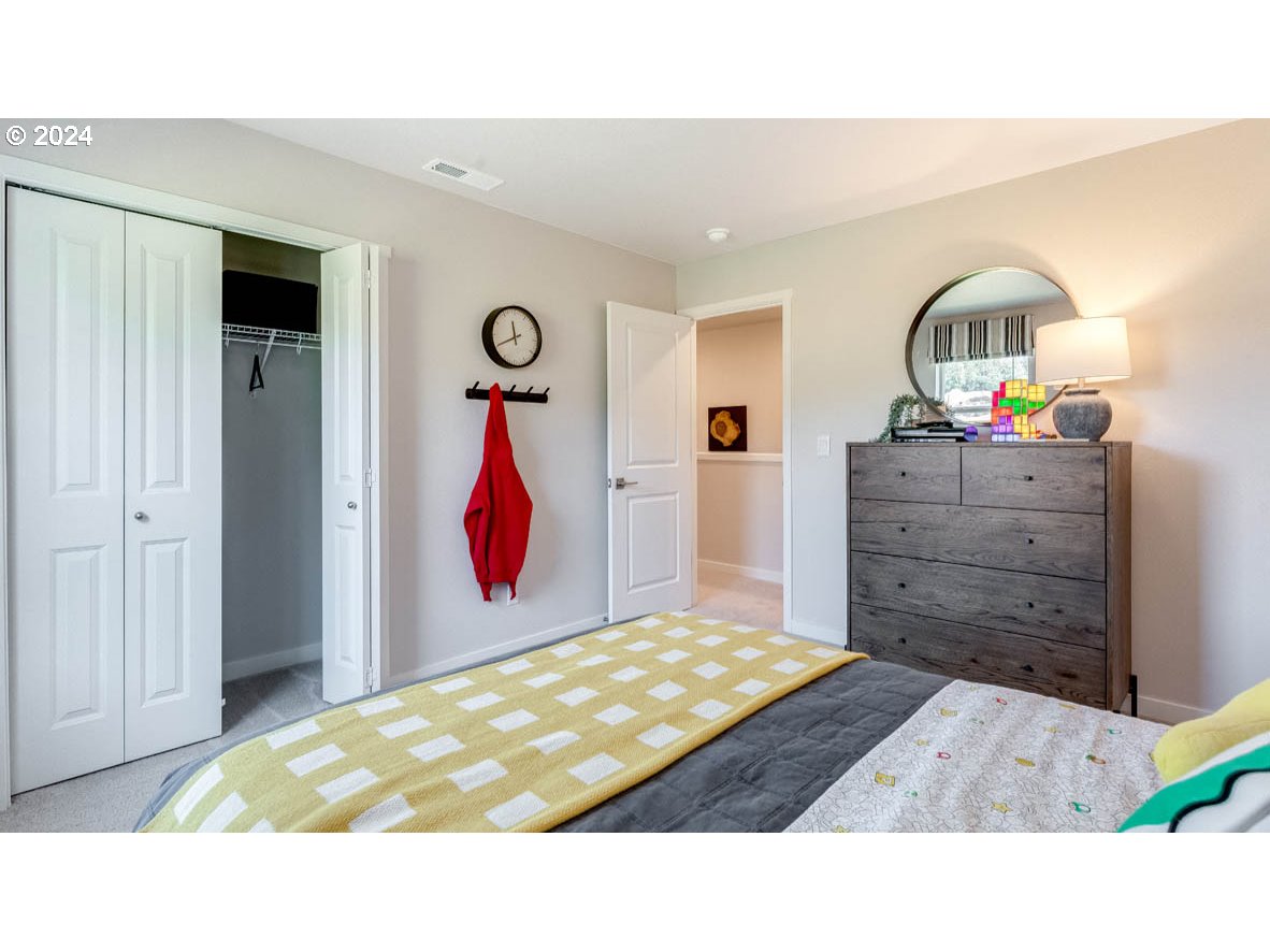 16775 SE Crossland ST