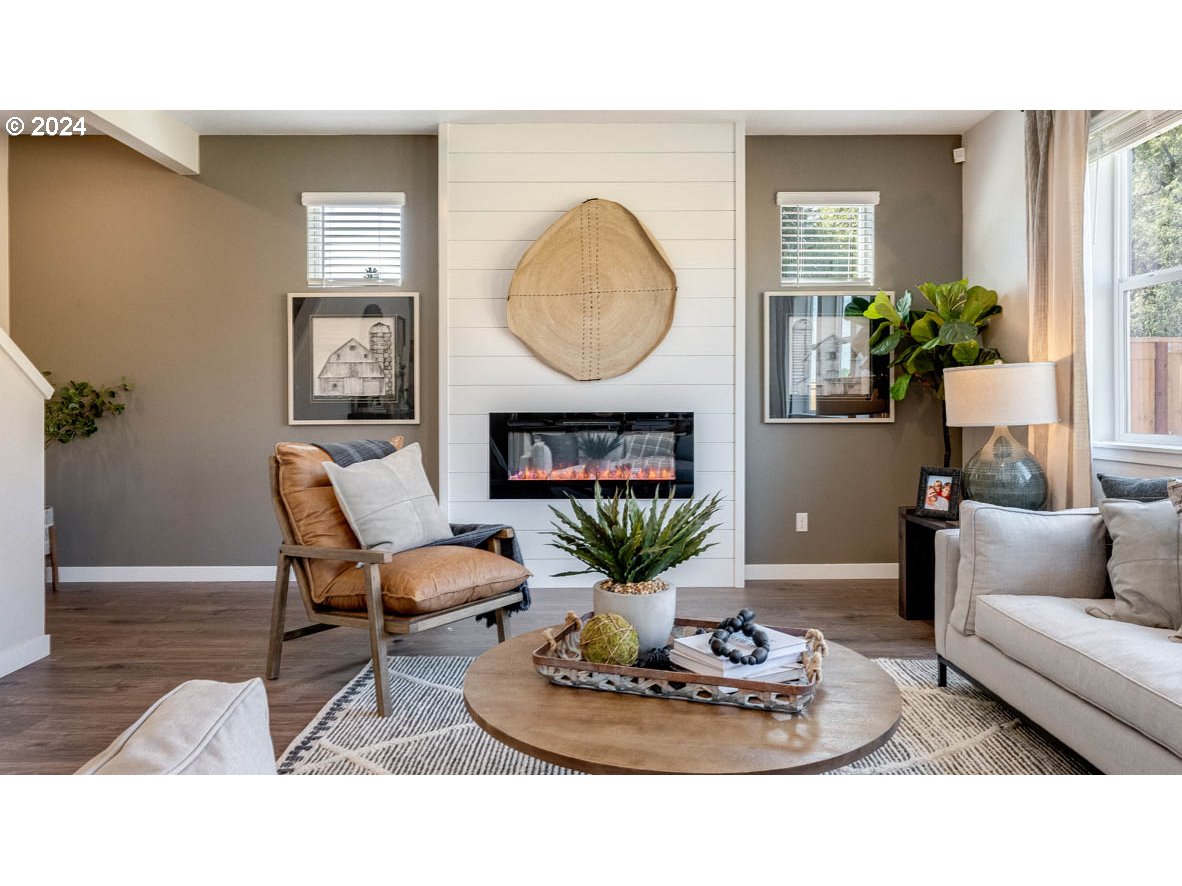 16775 SE Crossland ST