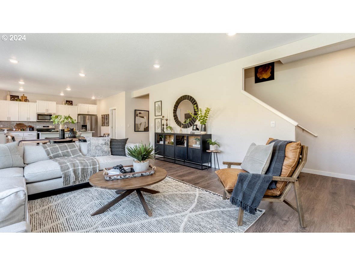 16775 SE Crossland ST