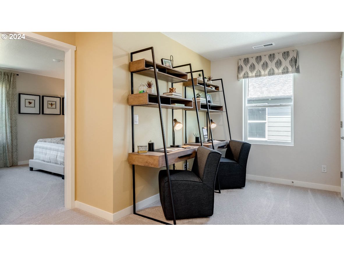 16775 SE Crossland ST