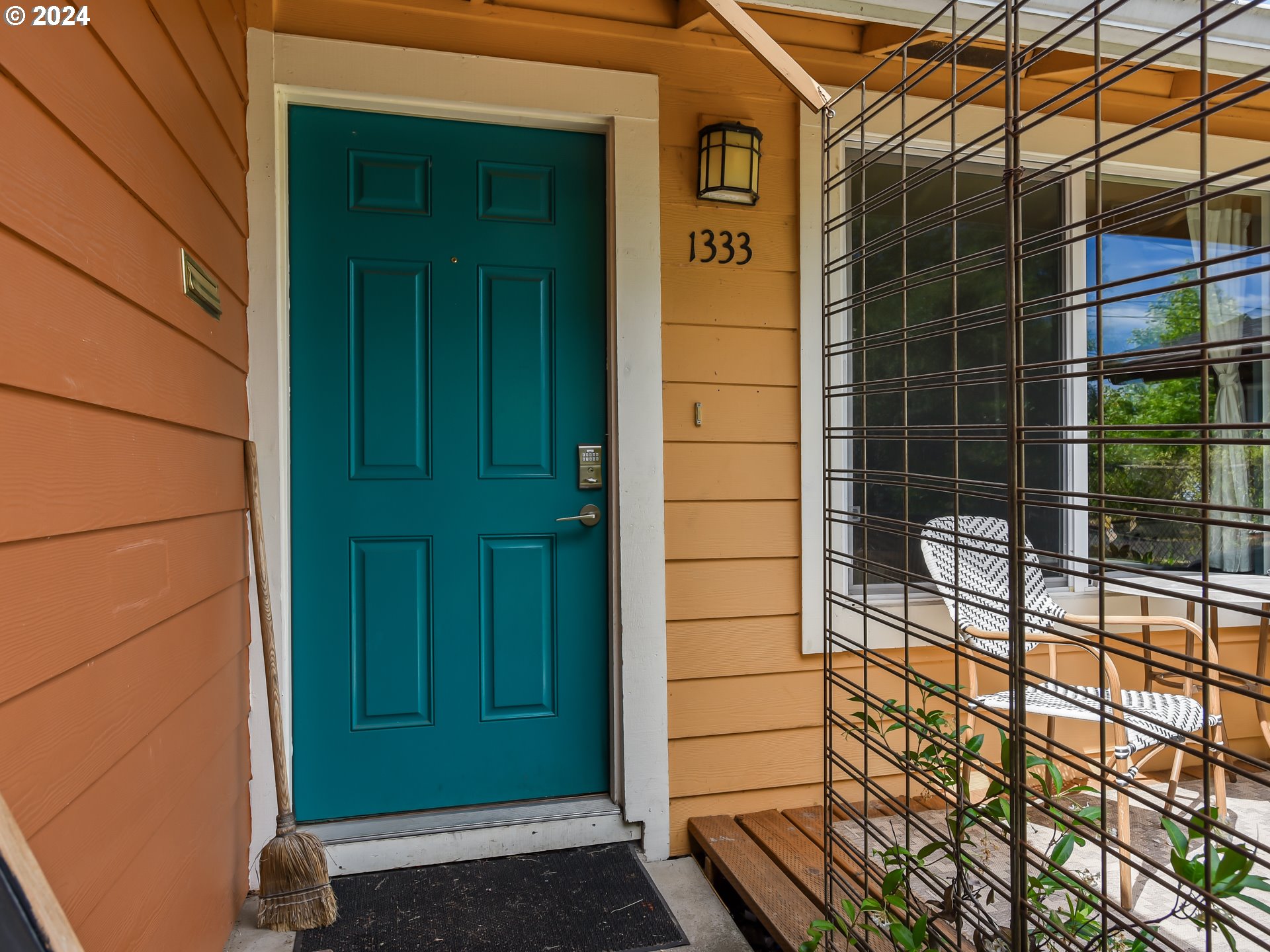 1333 NE ROSA PARKS WAY