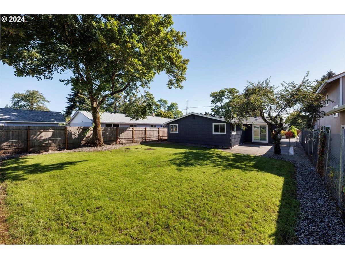 8101 SE 65TH AVE