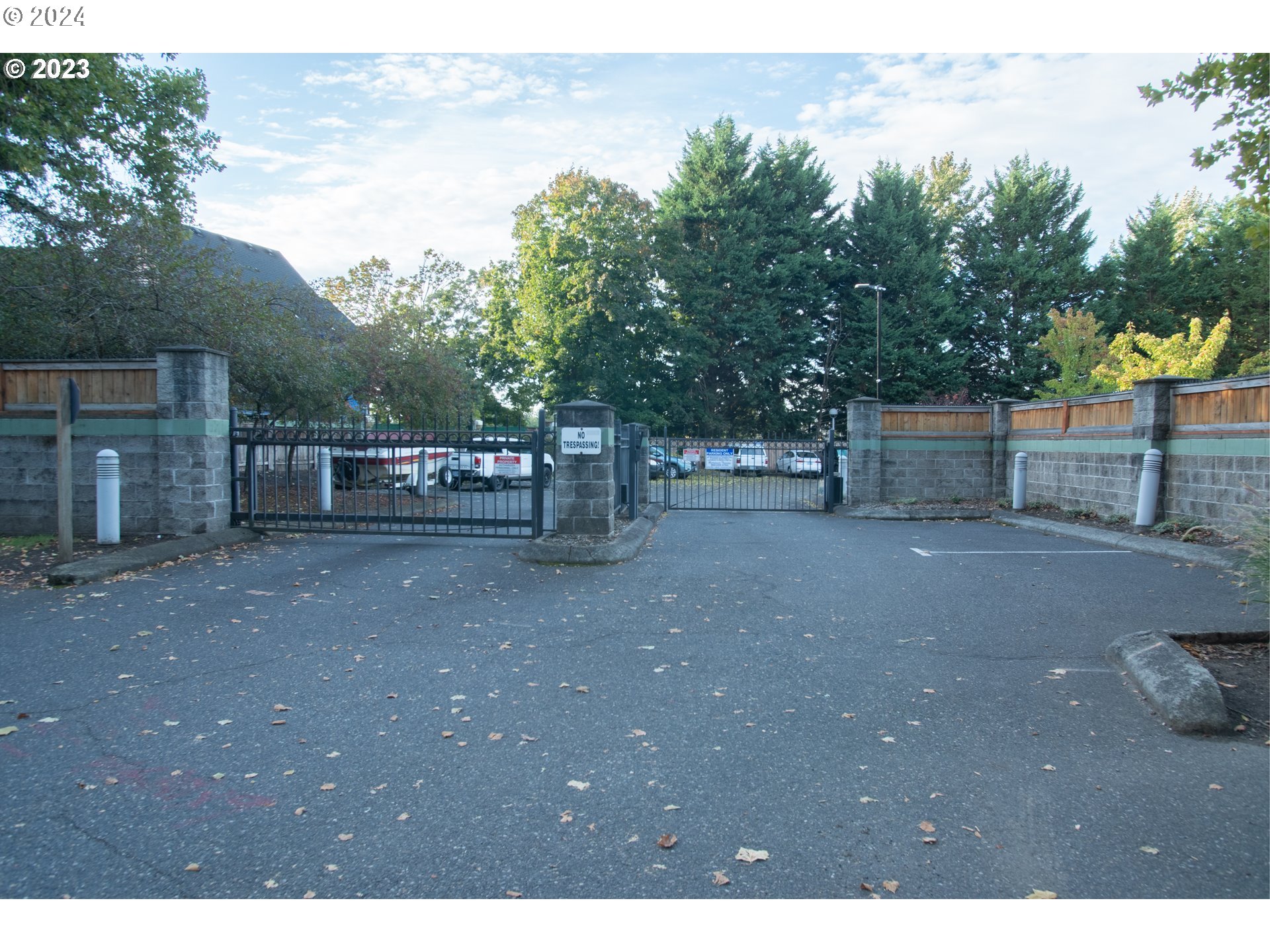 11668 N Island Cove LN