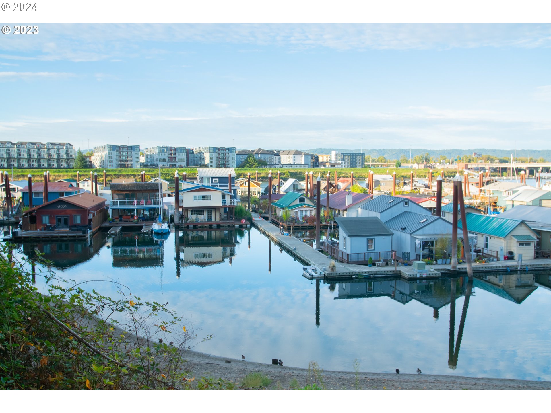 11668 N Island Cove LN