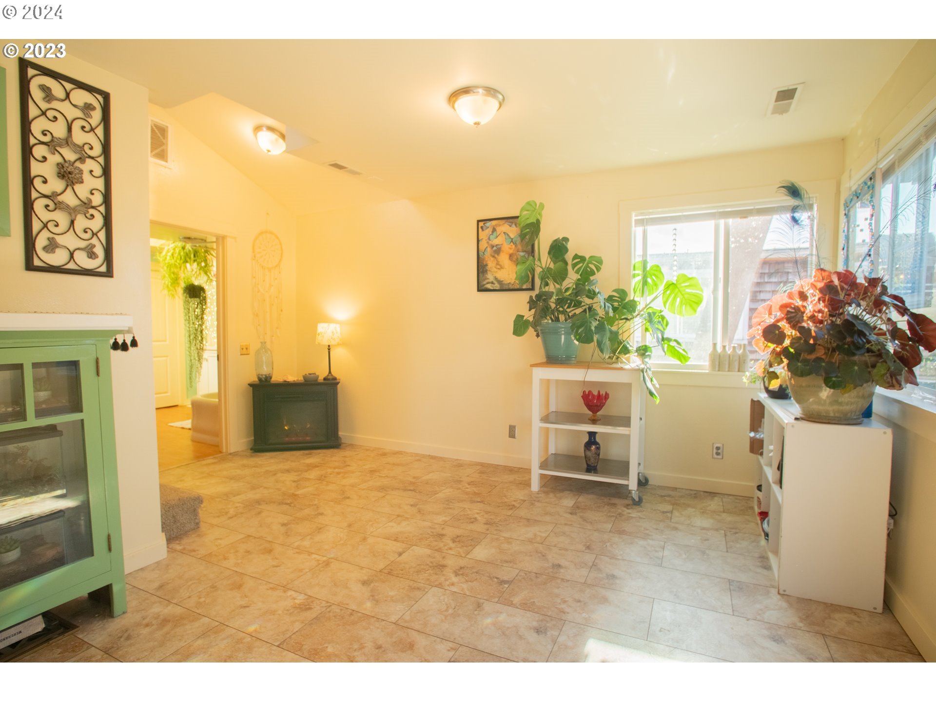 11668 N Island Cove LN