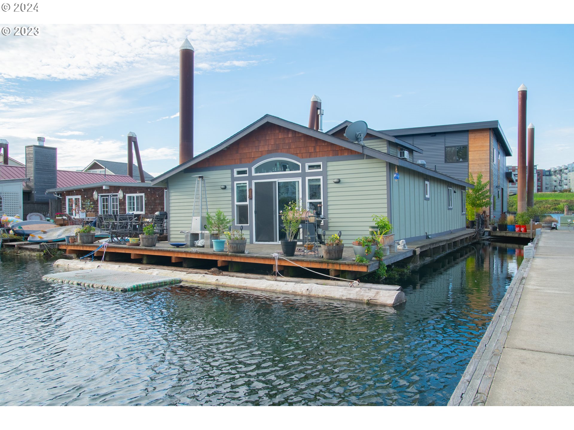 11668 N Island Cove LN