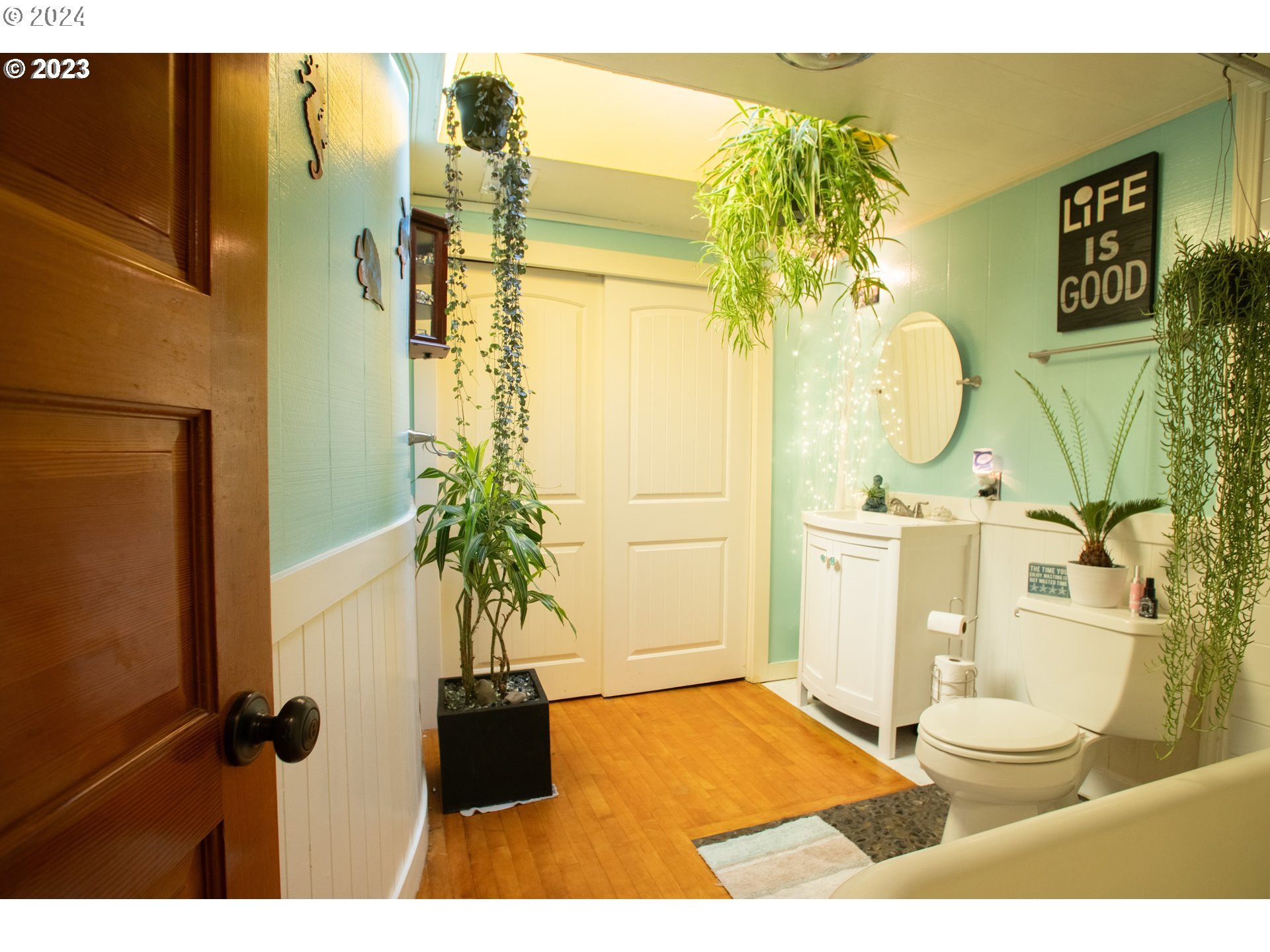 11668 N Island Cove LN