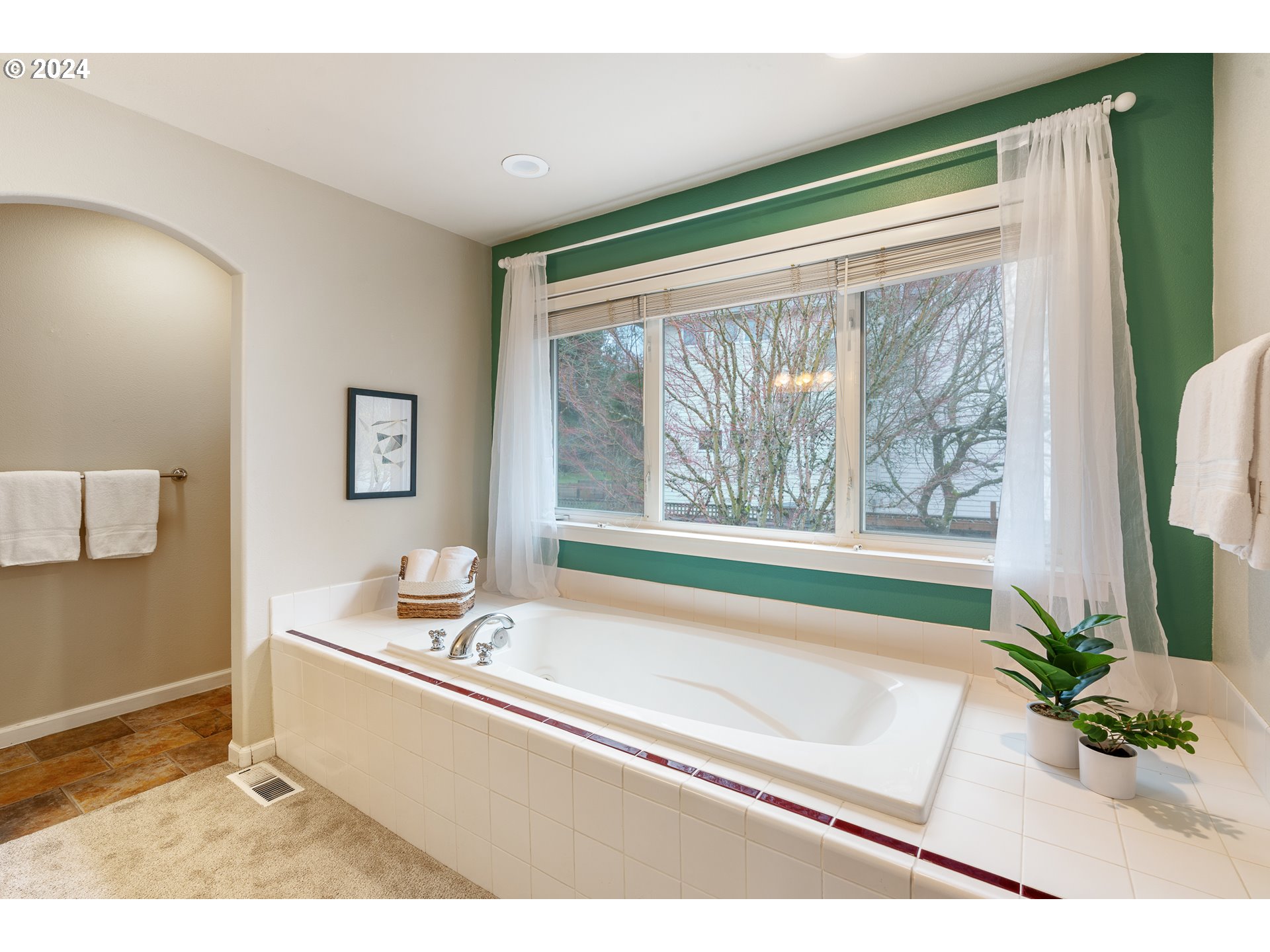 10104 NW ENGLEMAN ST