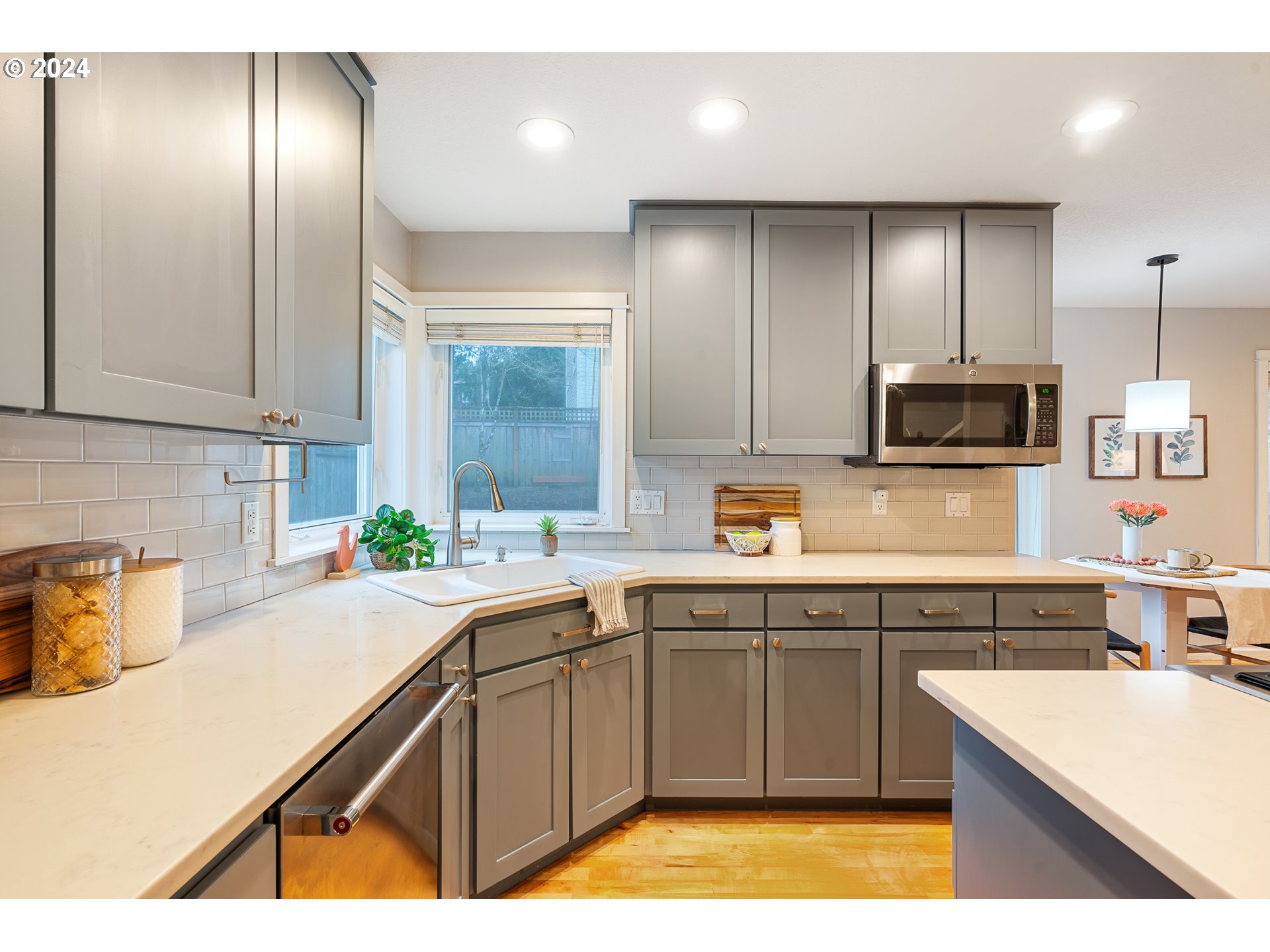 10104 NW ENGLEMAN ST