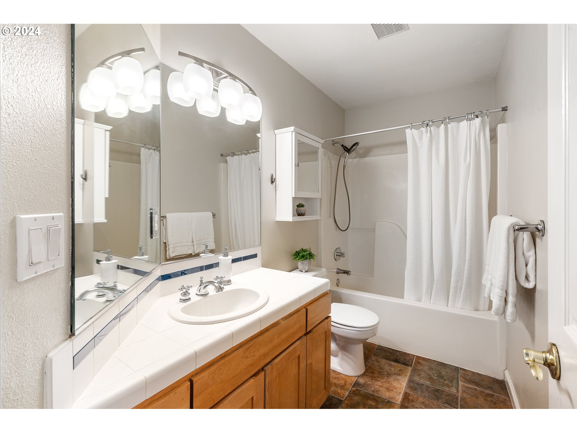 10104 NW ENGLEMAN ST