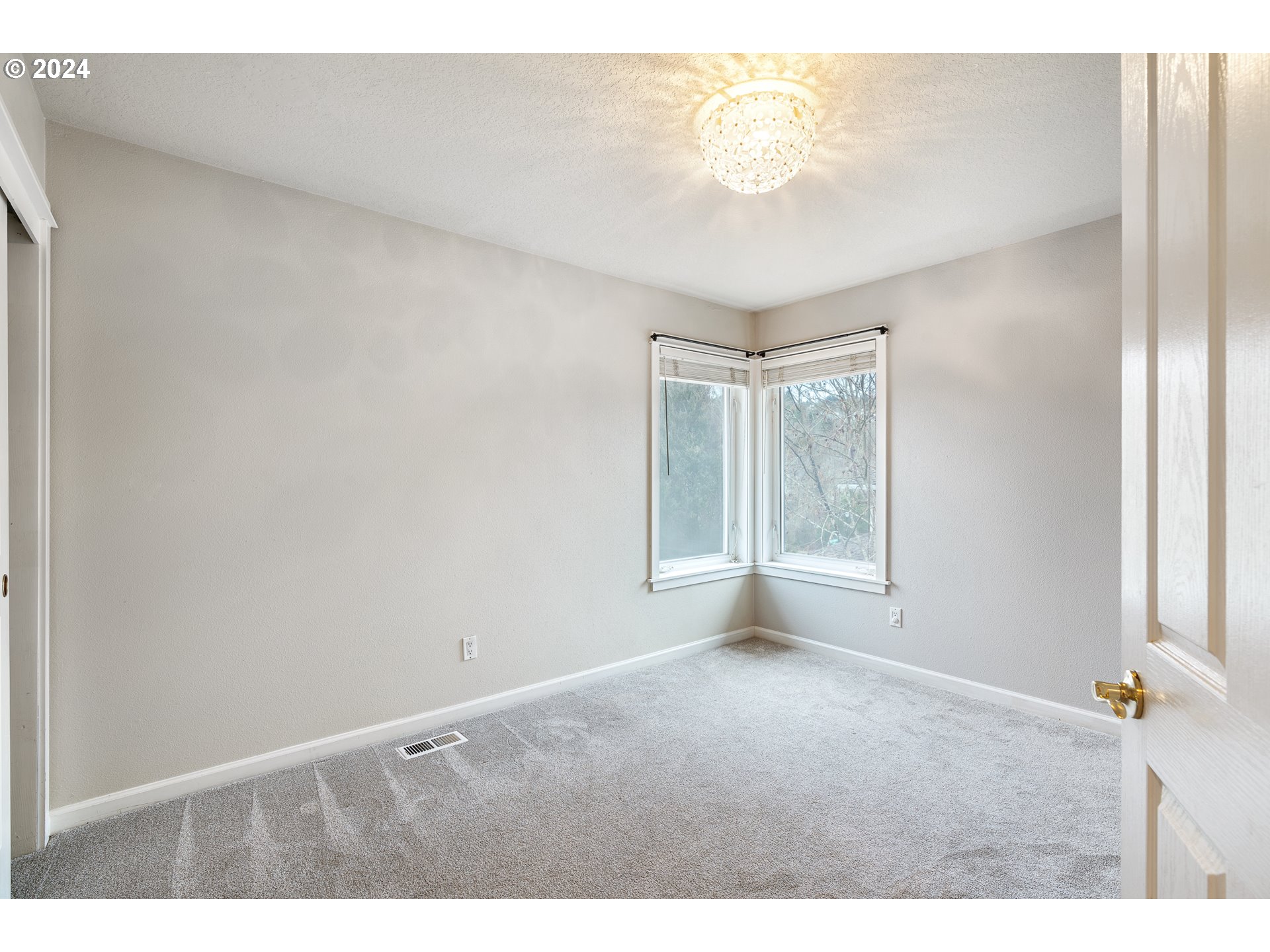 10104 NW ENGLEMAN ST