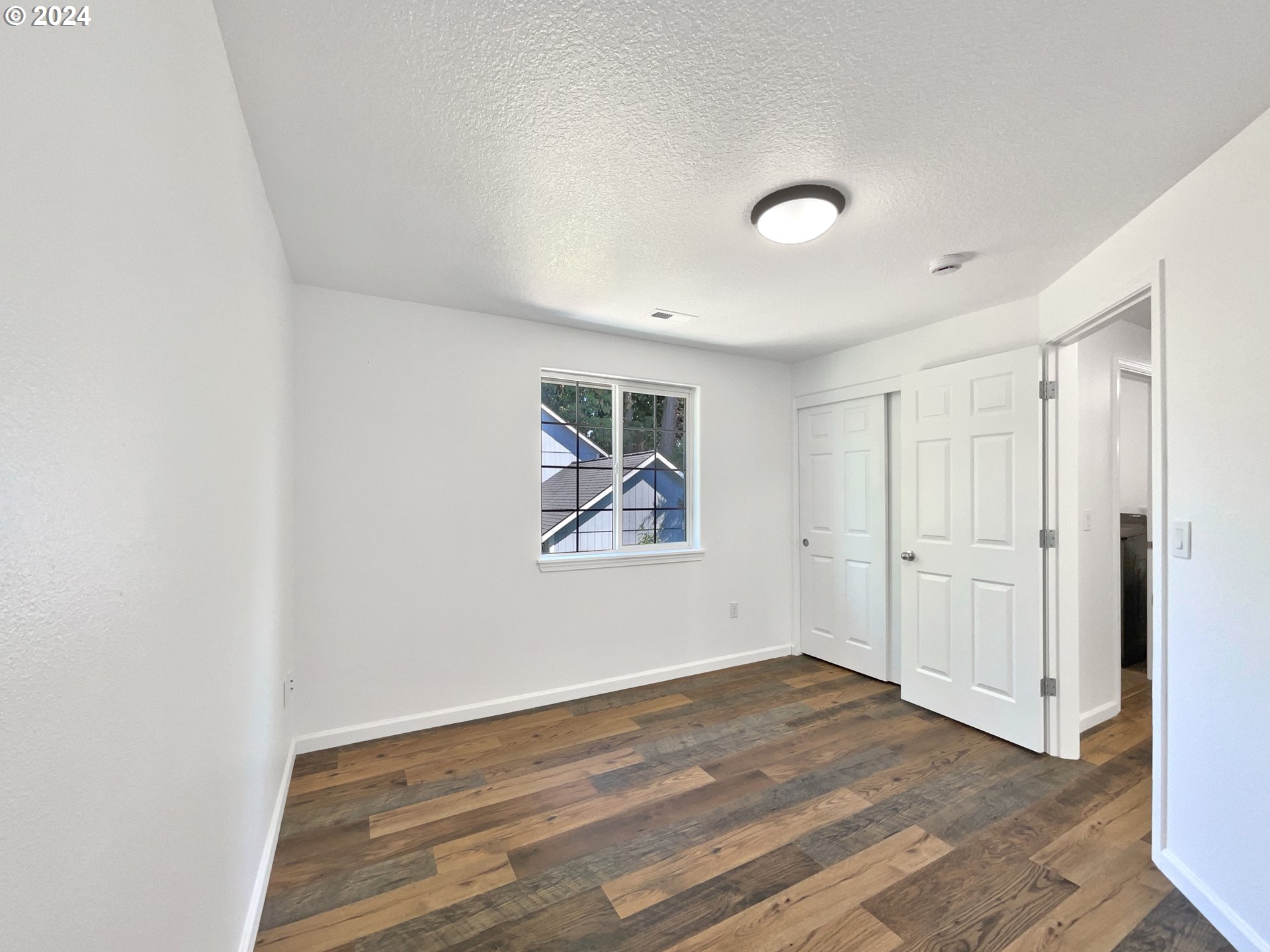 2504 GREEN CT