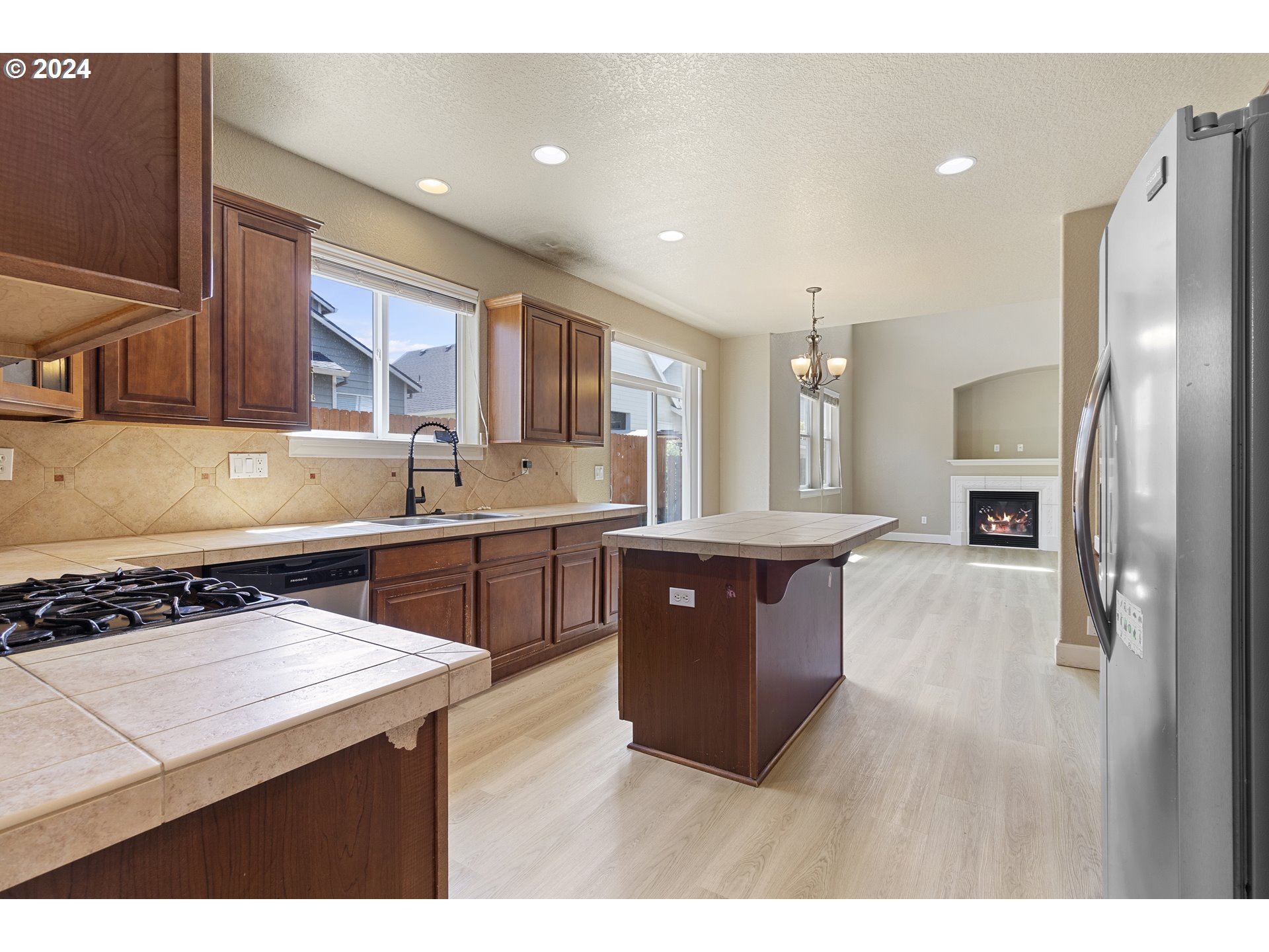 3948 SW BATTAGLIA AVE