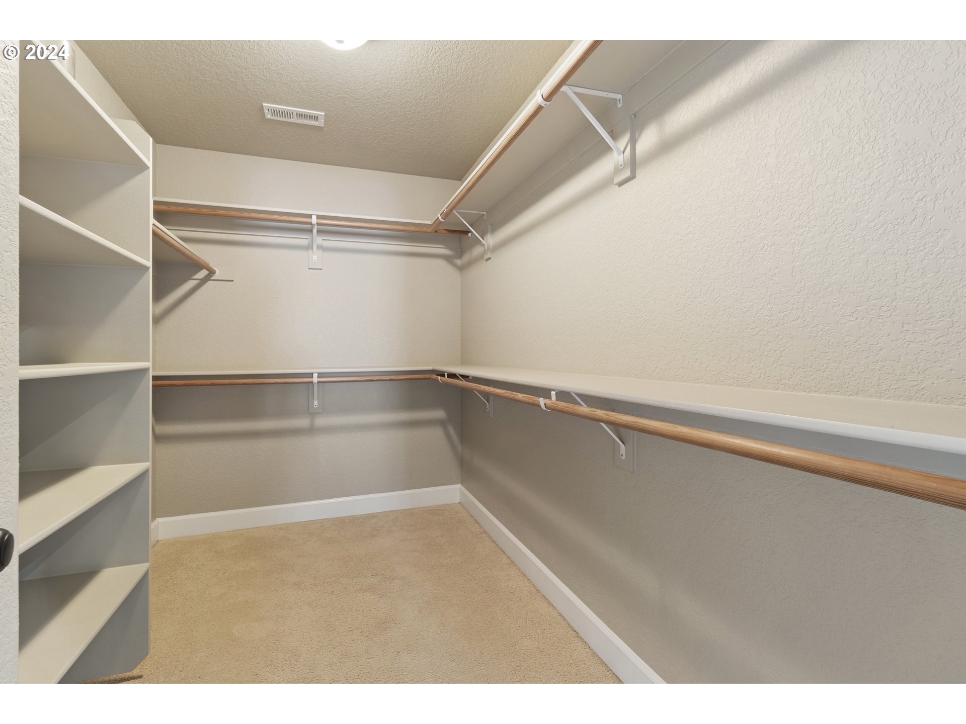 3948 SW BATTAGLIA AVE