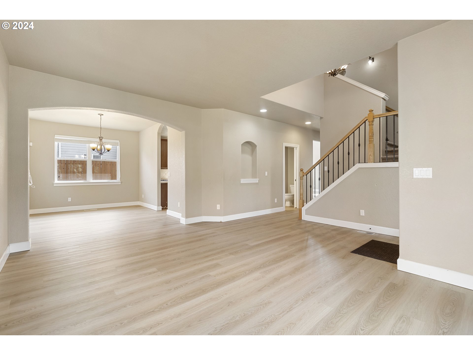 3948 SW BATTAGLIA AVE