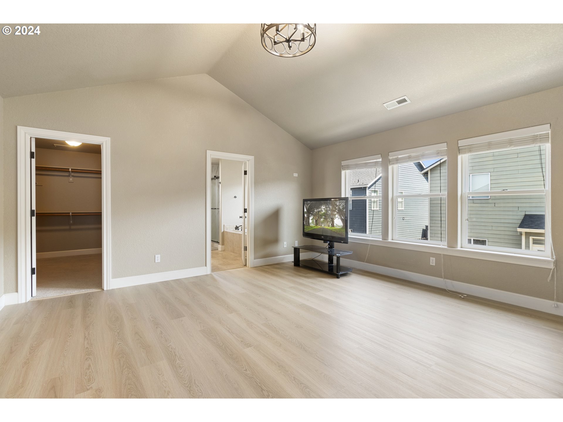 3948 SW BATTAGLIA AVE