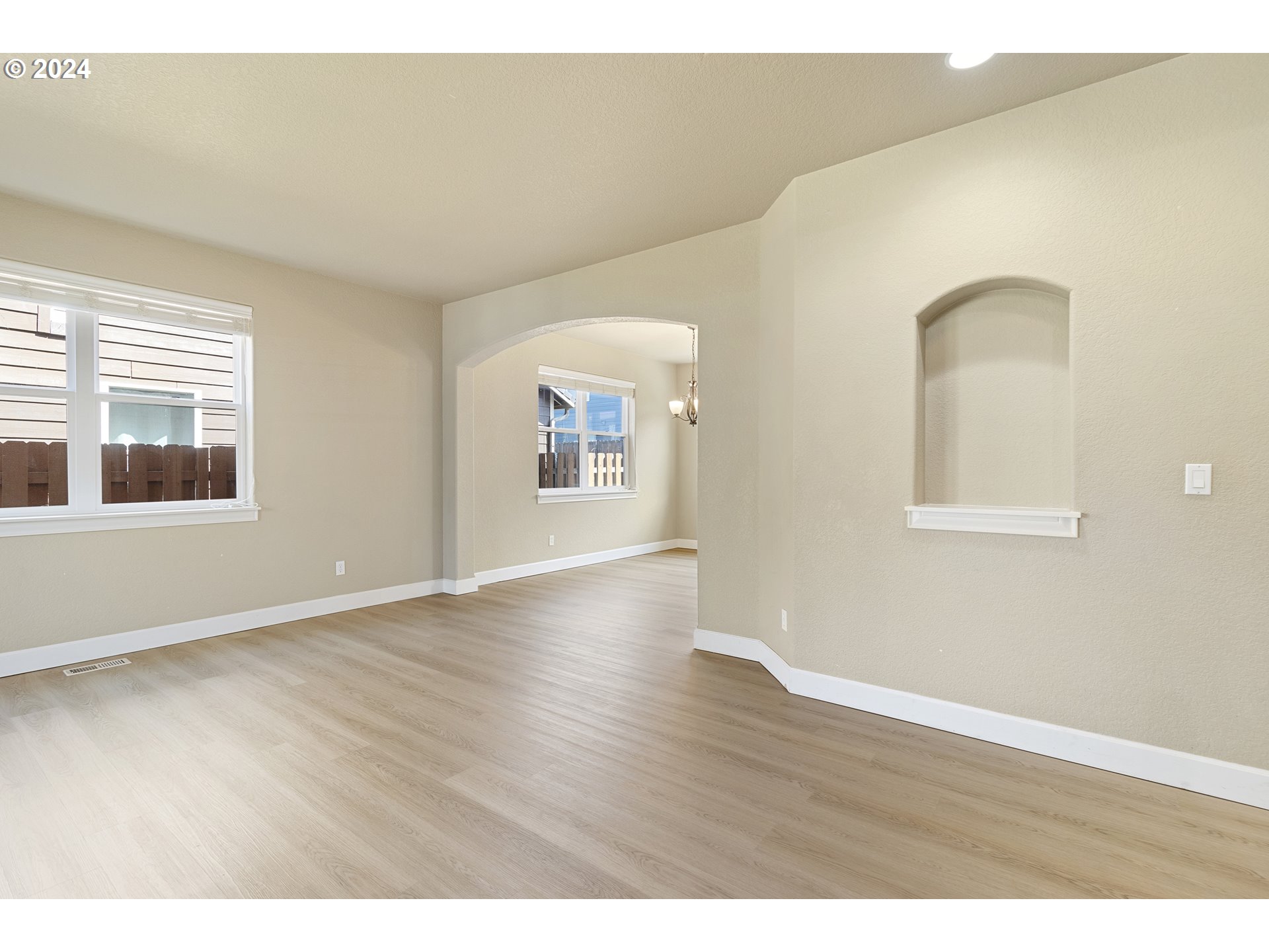 3948 SW BATTAGLIA AVE