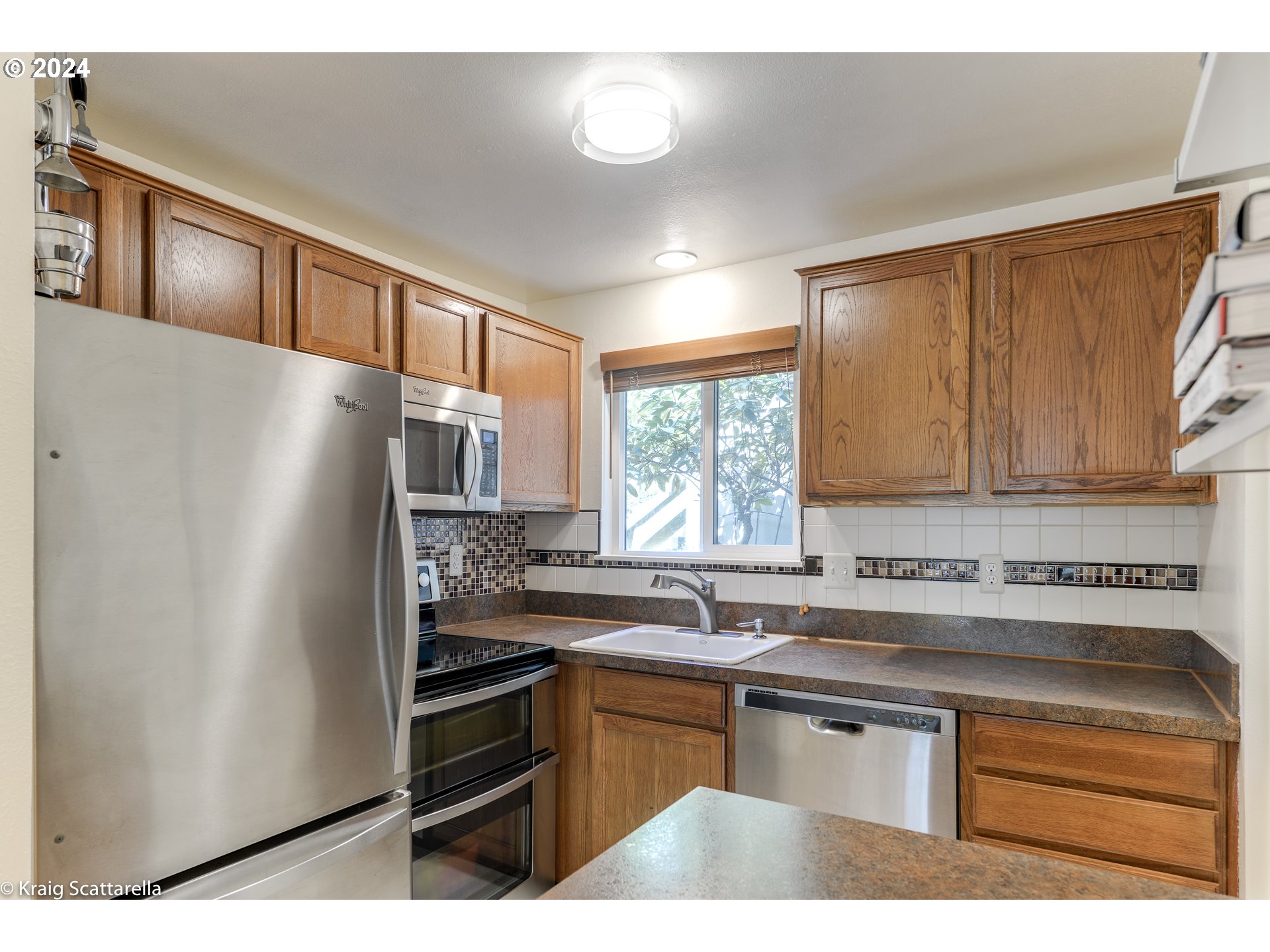 350 CERVANTES CIR 1_E