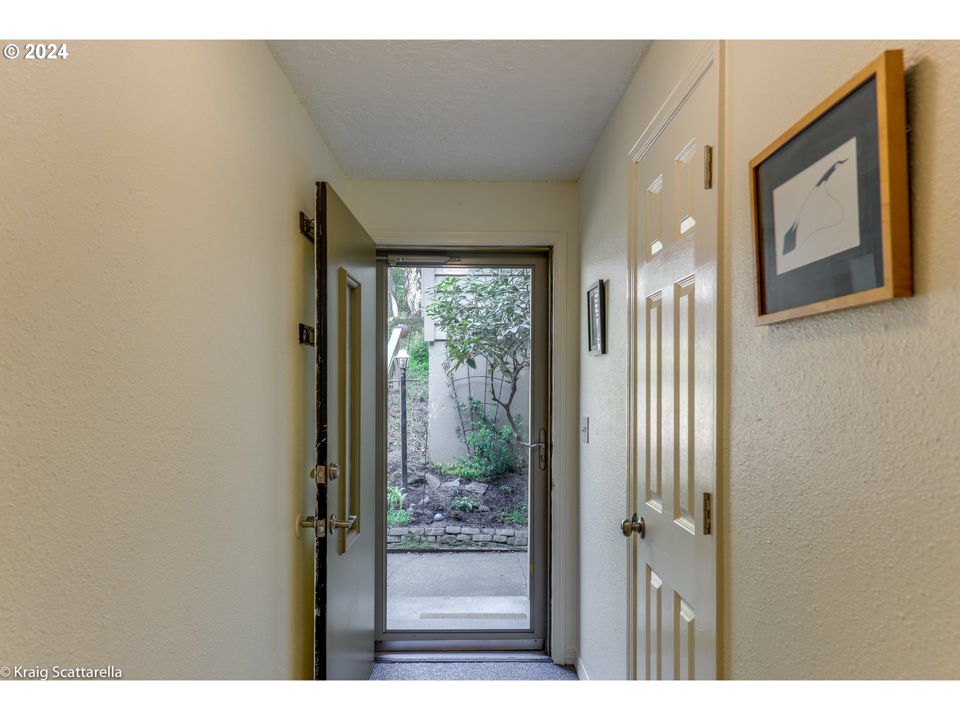 350 CERVANTES CIR 1_E