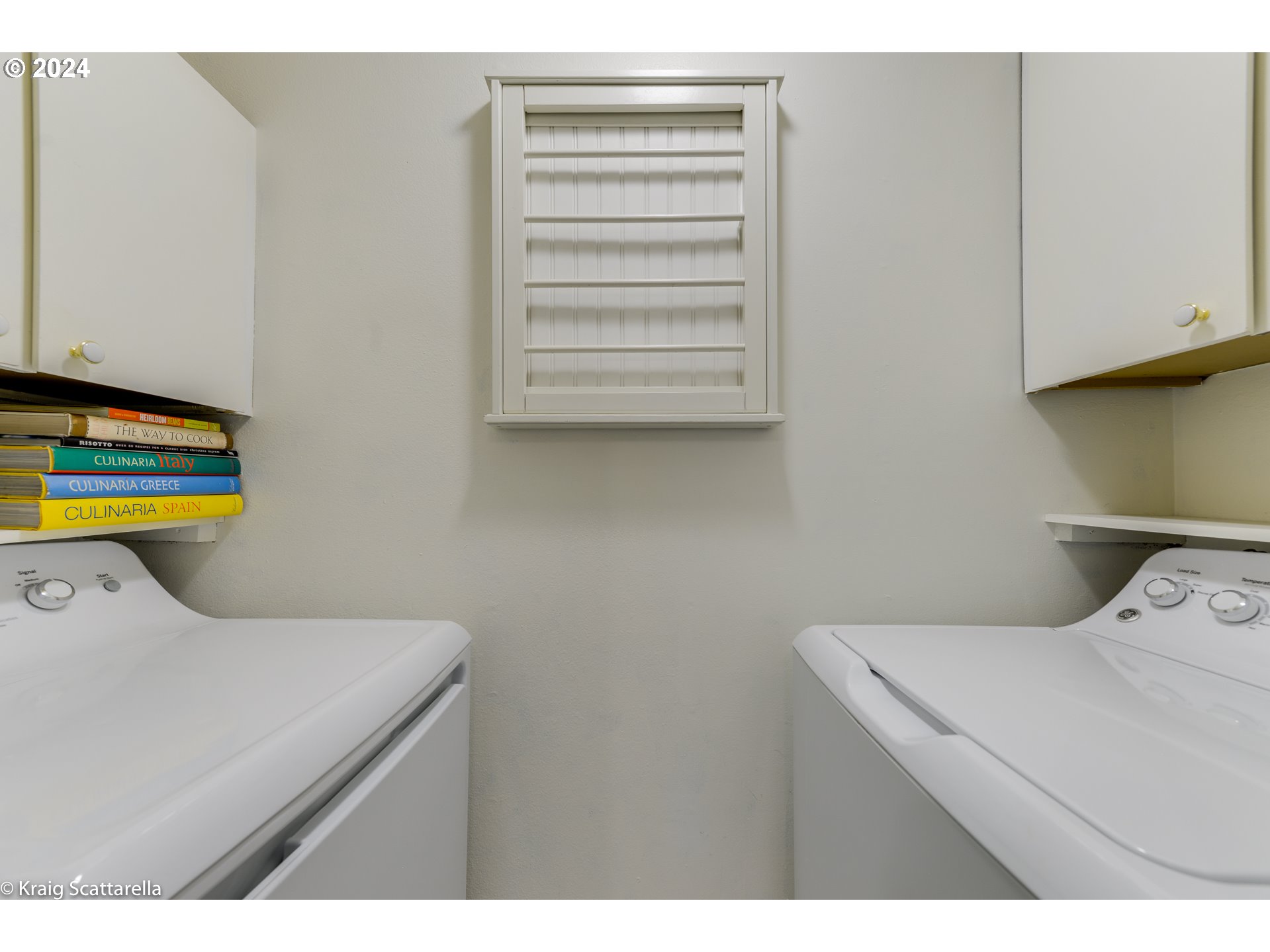 350 CERVANTES CIR 1_E