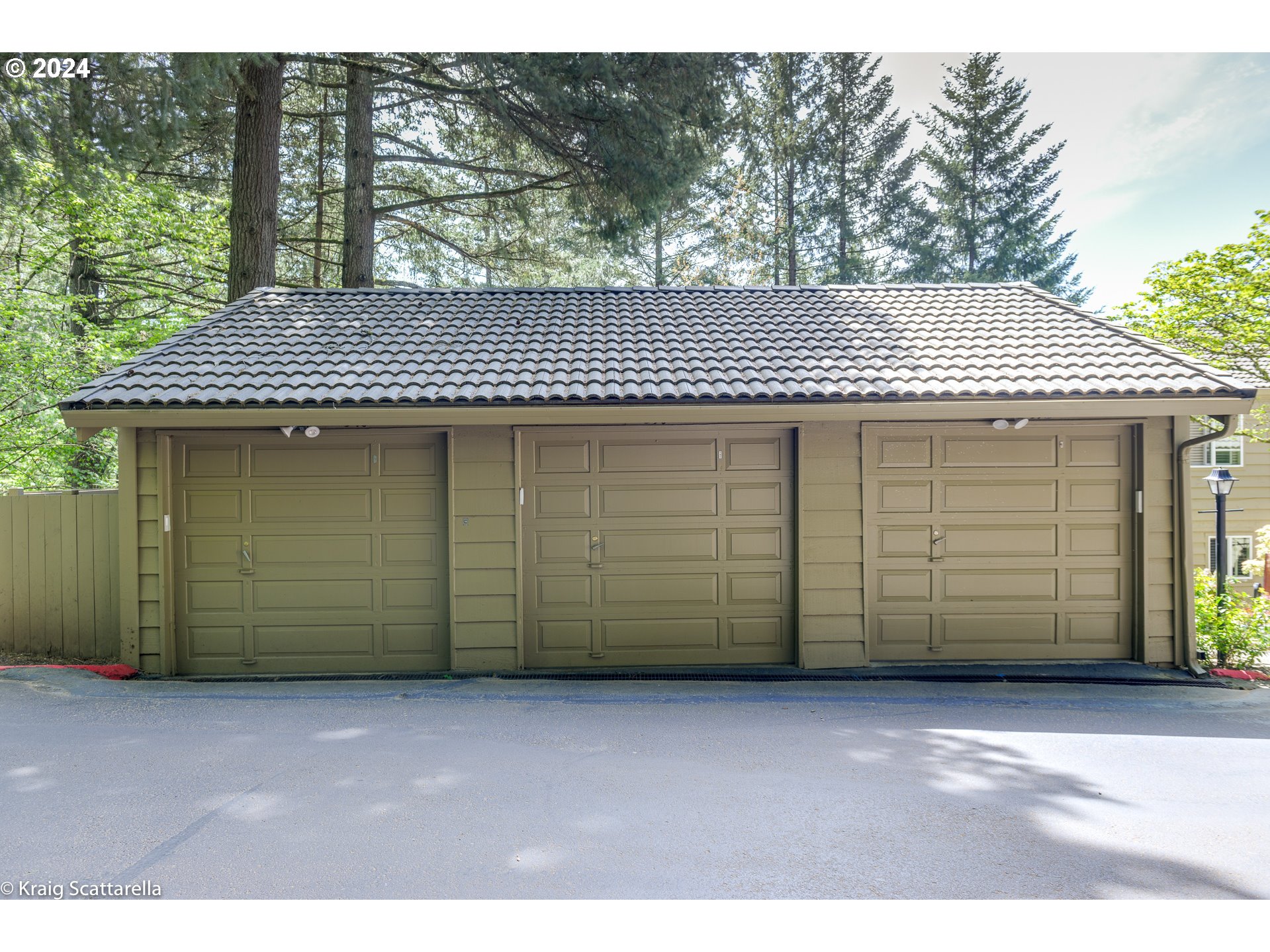 350 CERVANTES CIR 1_E