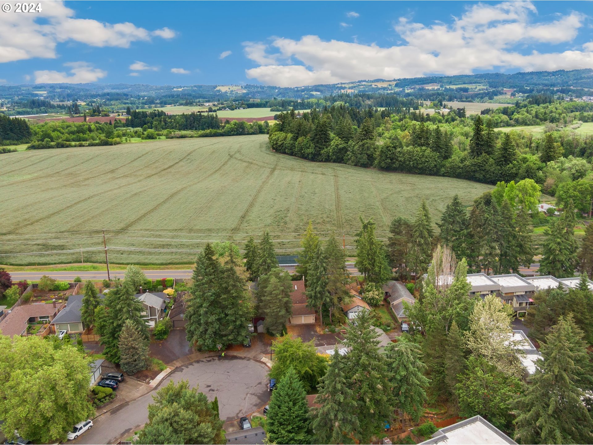 5538 NW BURNING TREE CT