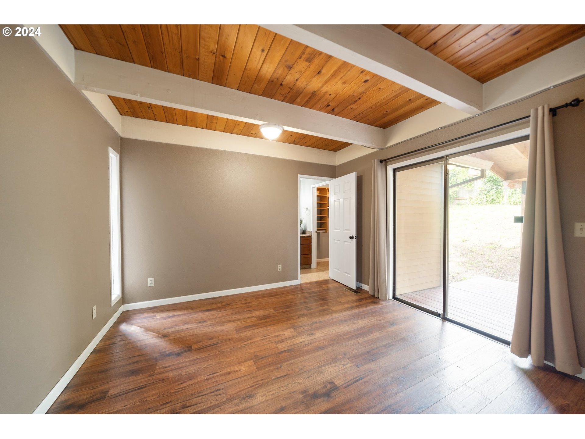 5538 NW BURNING TREE CT