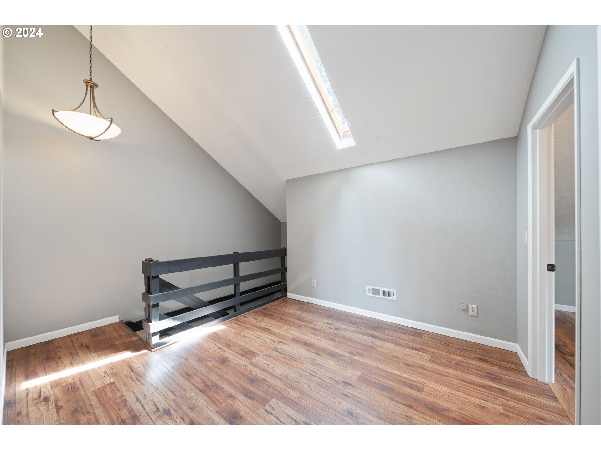 5538 NW BURNING TREE CT