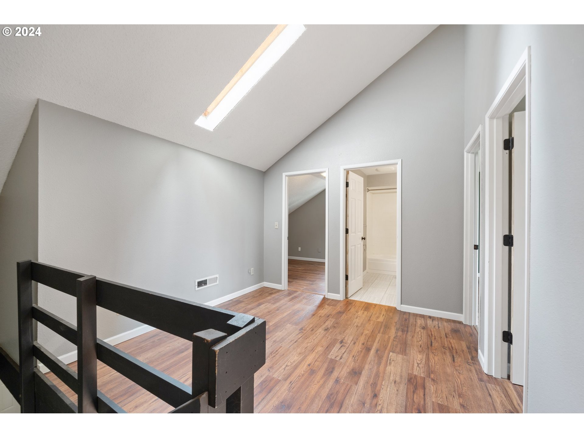 5538 NW BURNING TREE CT