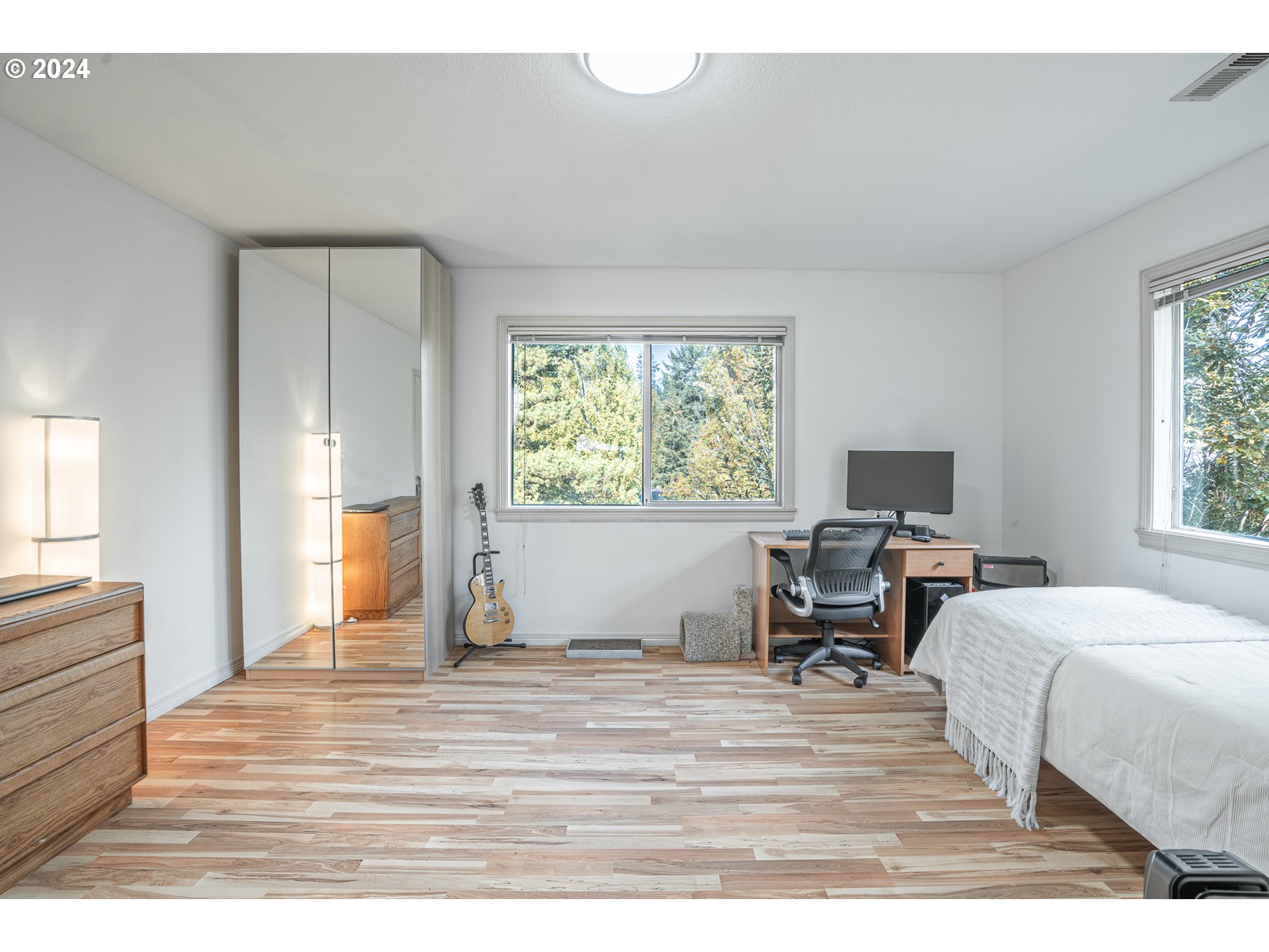 15725 SW BOBWHITE CIR