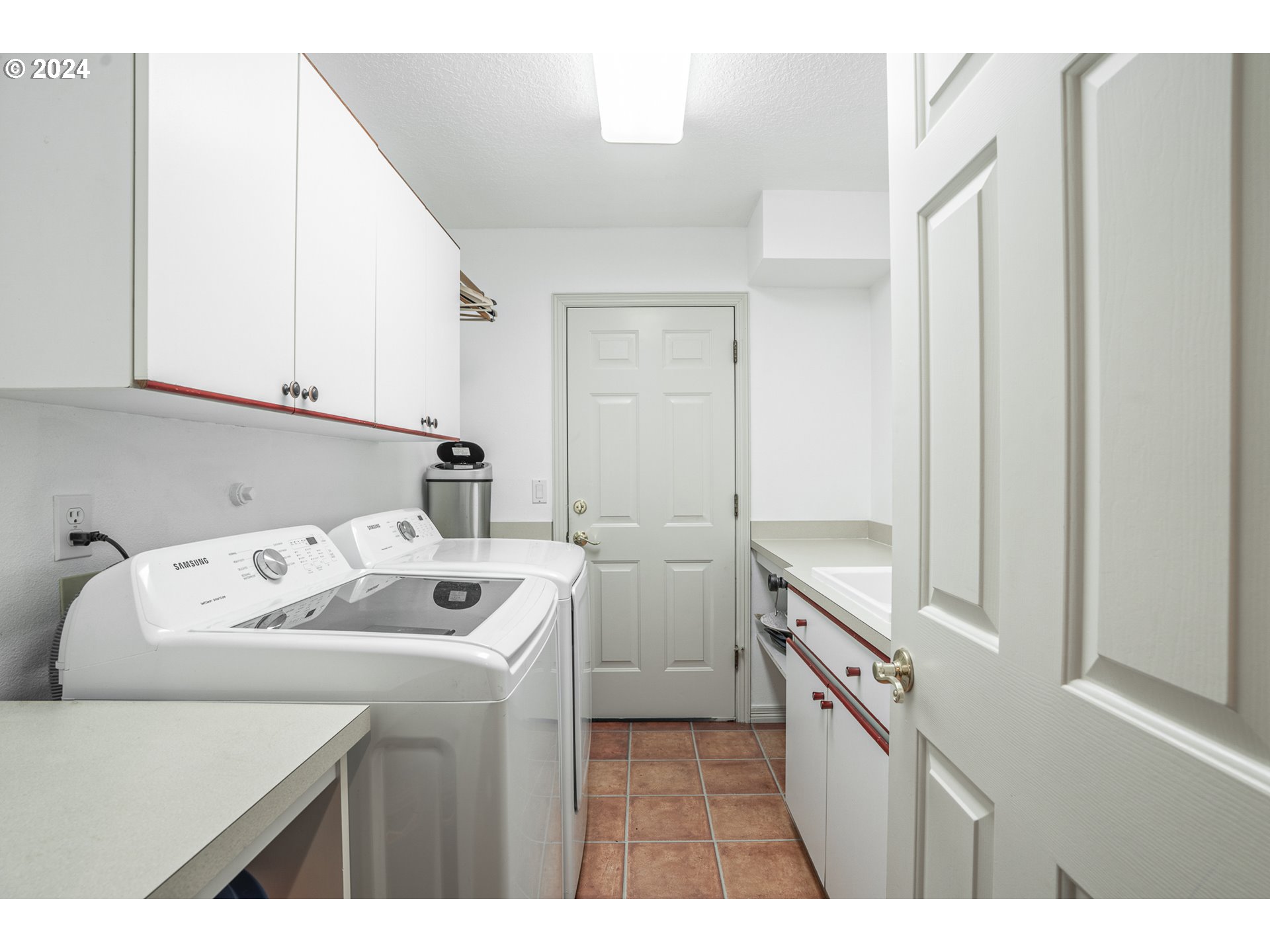 15725 SW BOBWHITE CIR