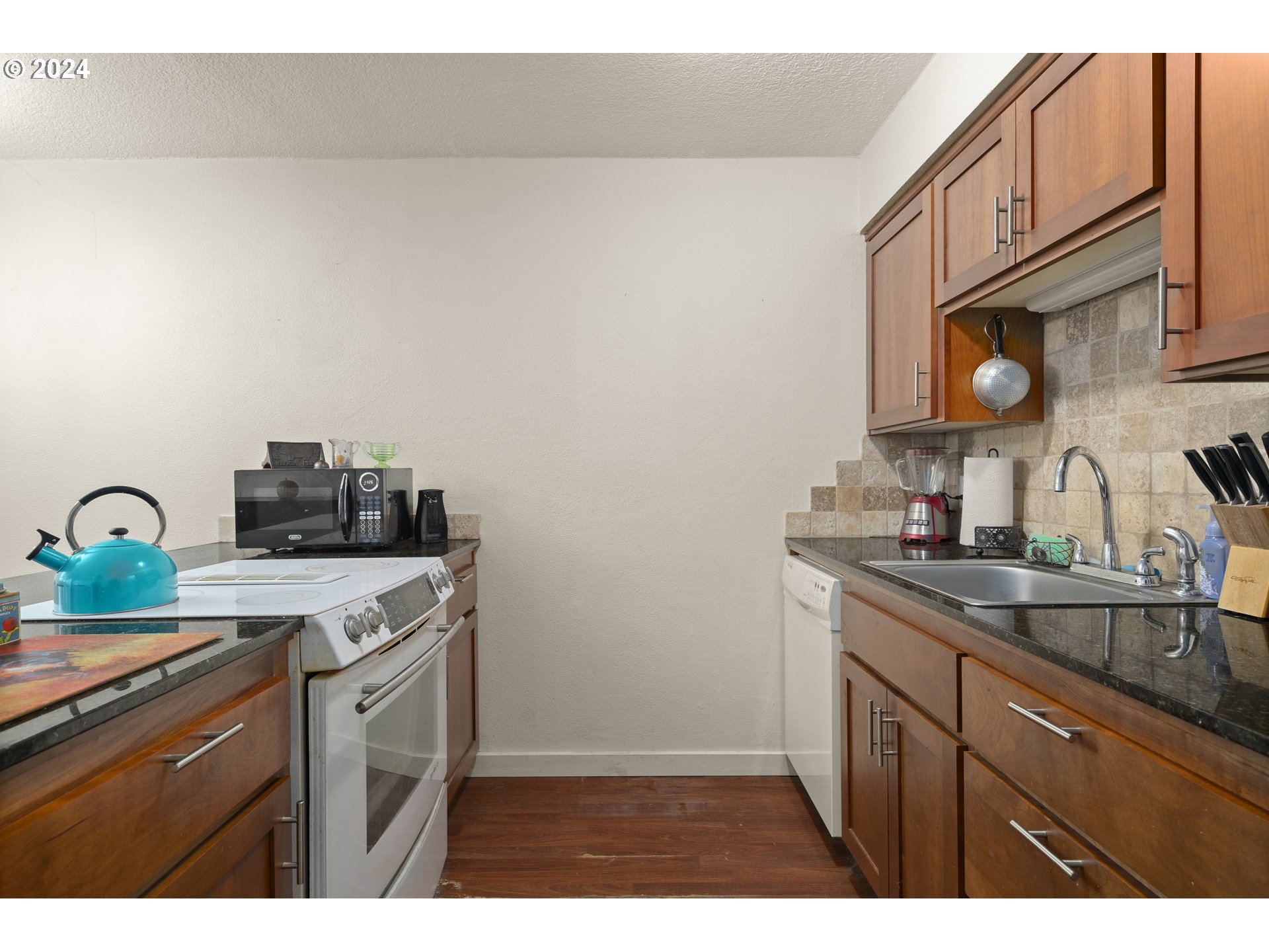 2200 NE 201ST AVE 13