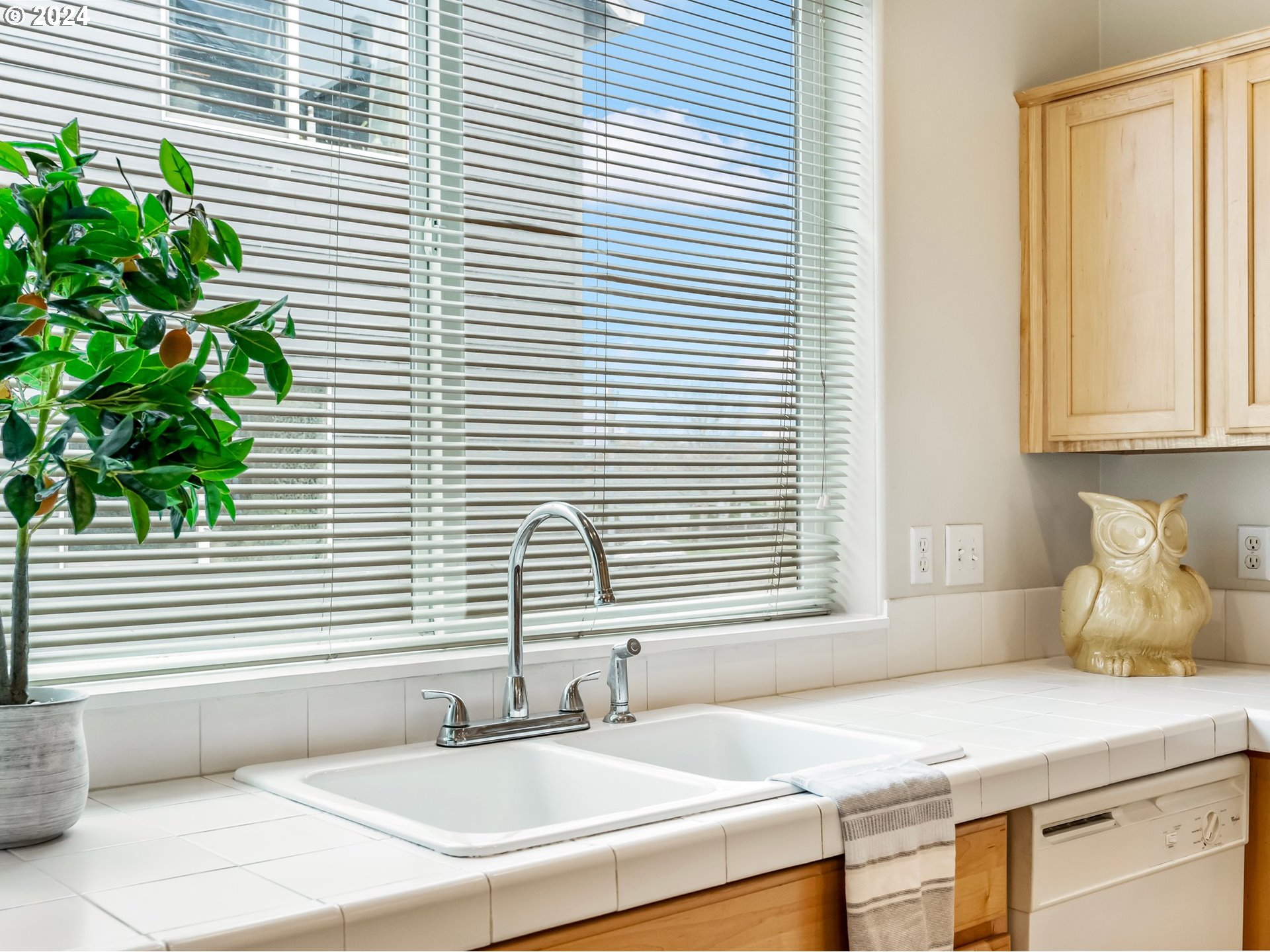 17452 SW NOVEMBER CT