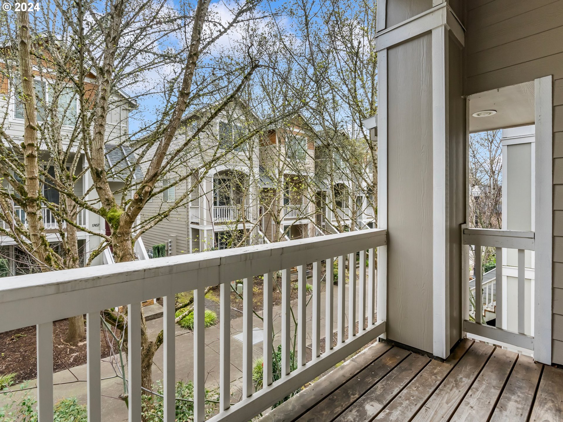 17452 SW NOVEMBER CT