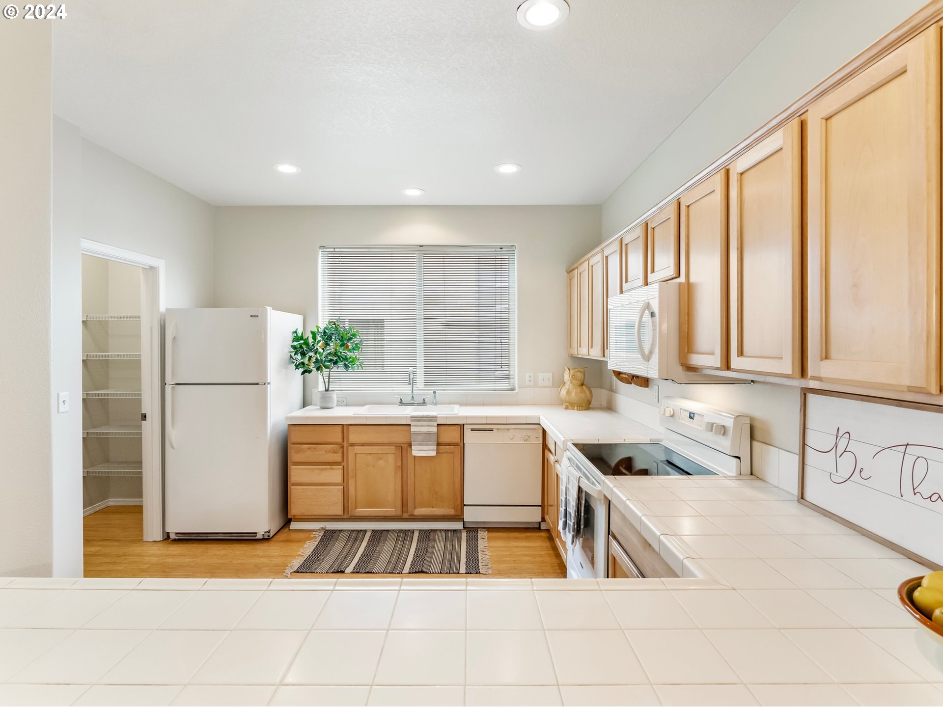 17452 SW NOVEMBER CT