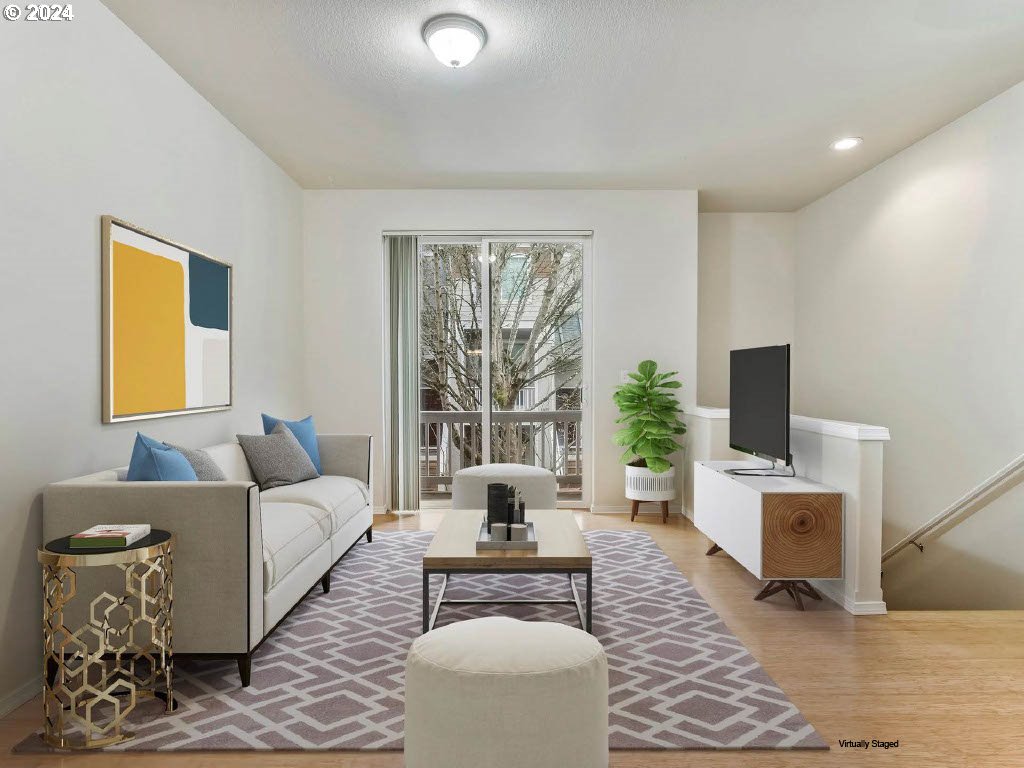 17452 SW NOVEMBER CT