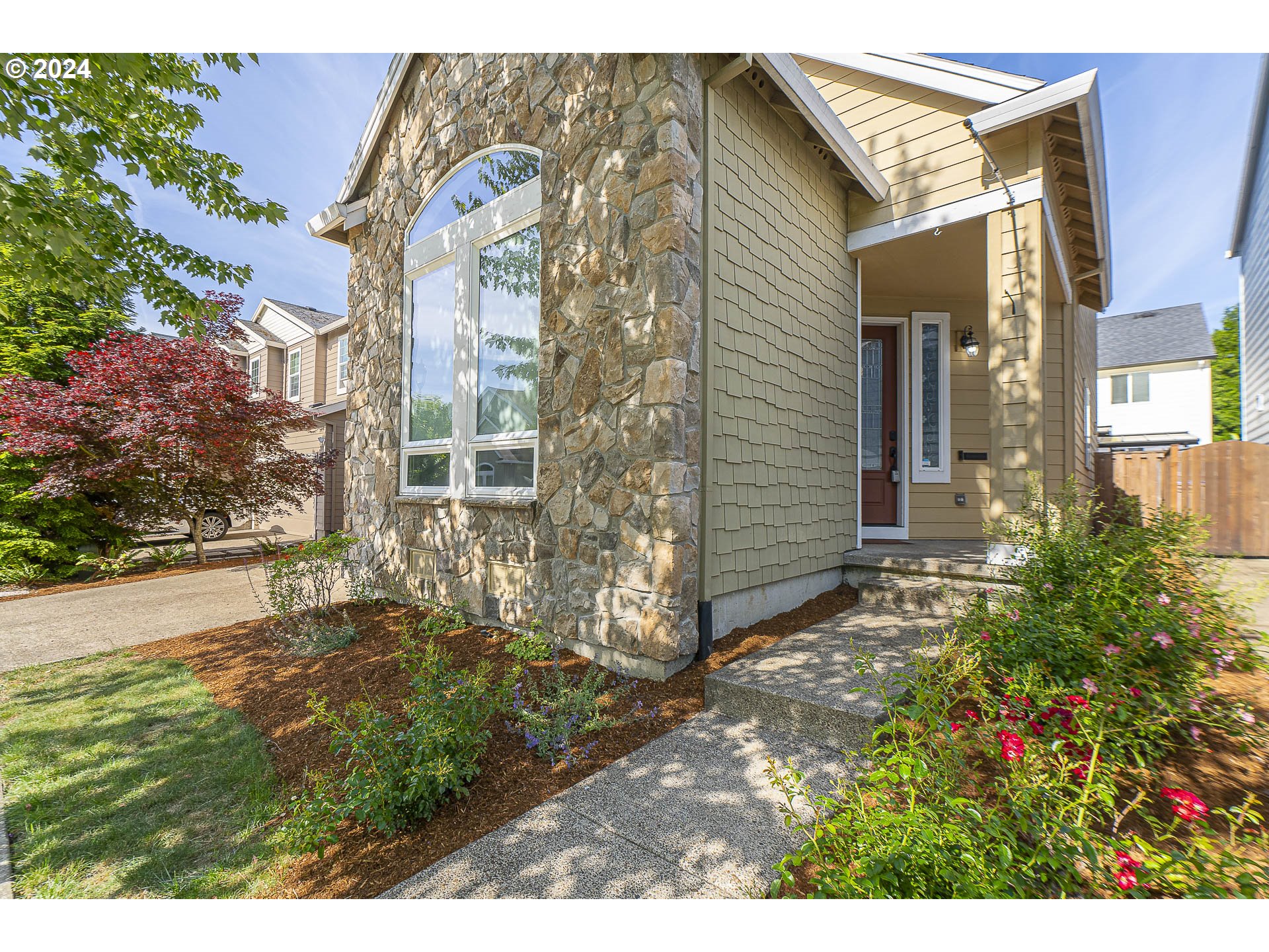 3441 SE SILVER FOX AVE