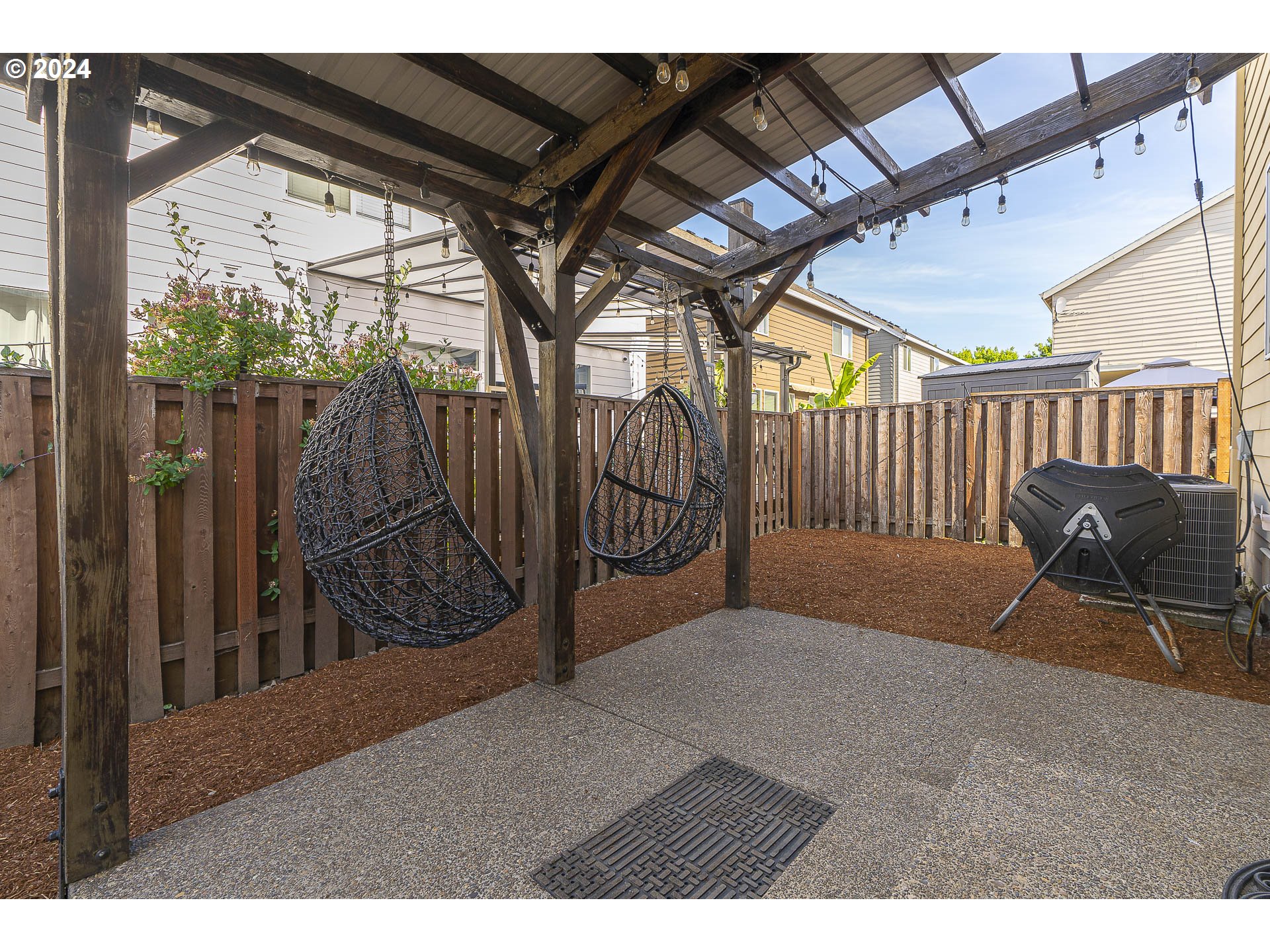 3441 SE SILVER FOX AVE