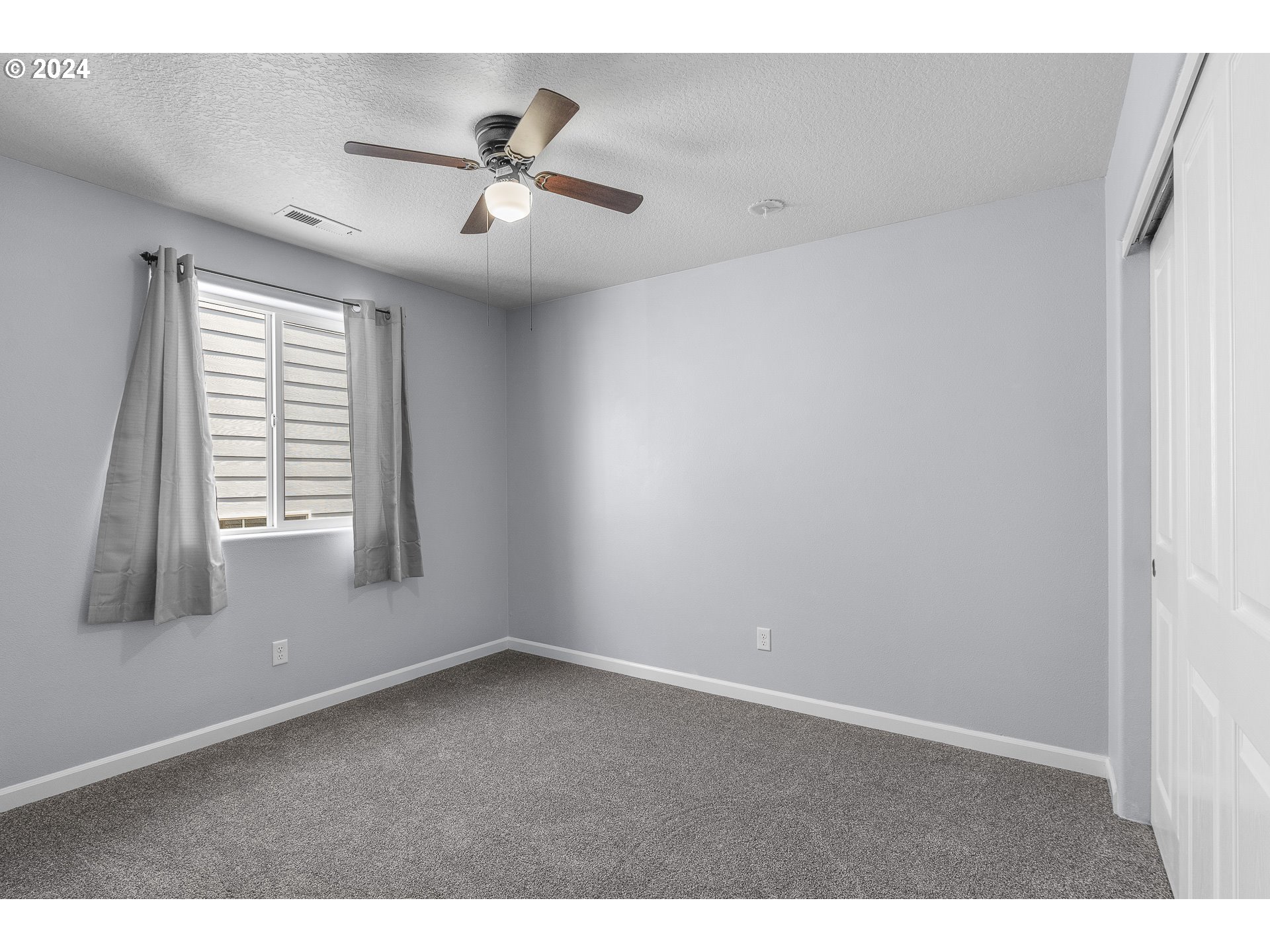 3441 SE SILVER FOX AVE