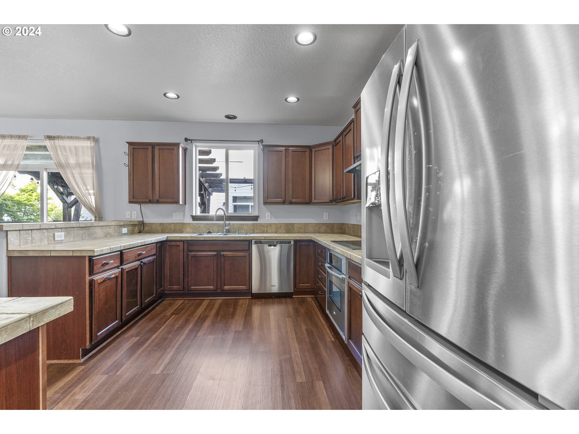 3441 SE SILVER FOX AVE