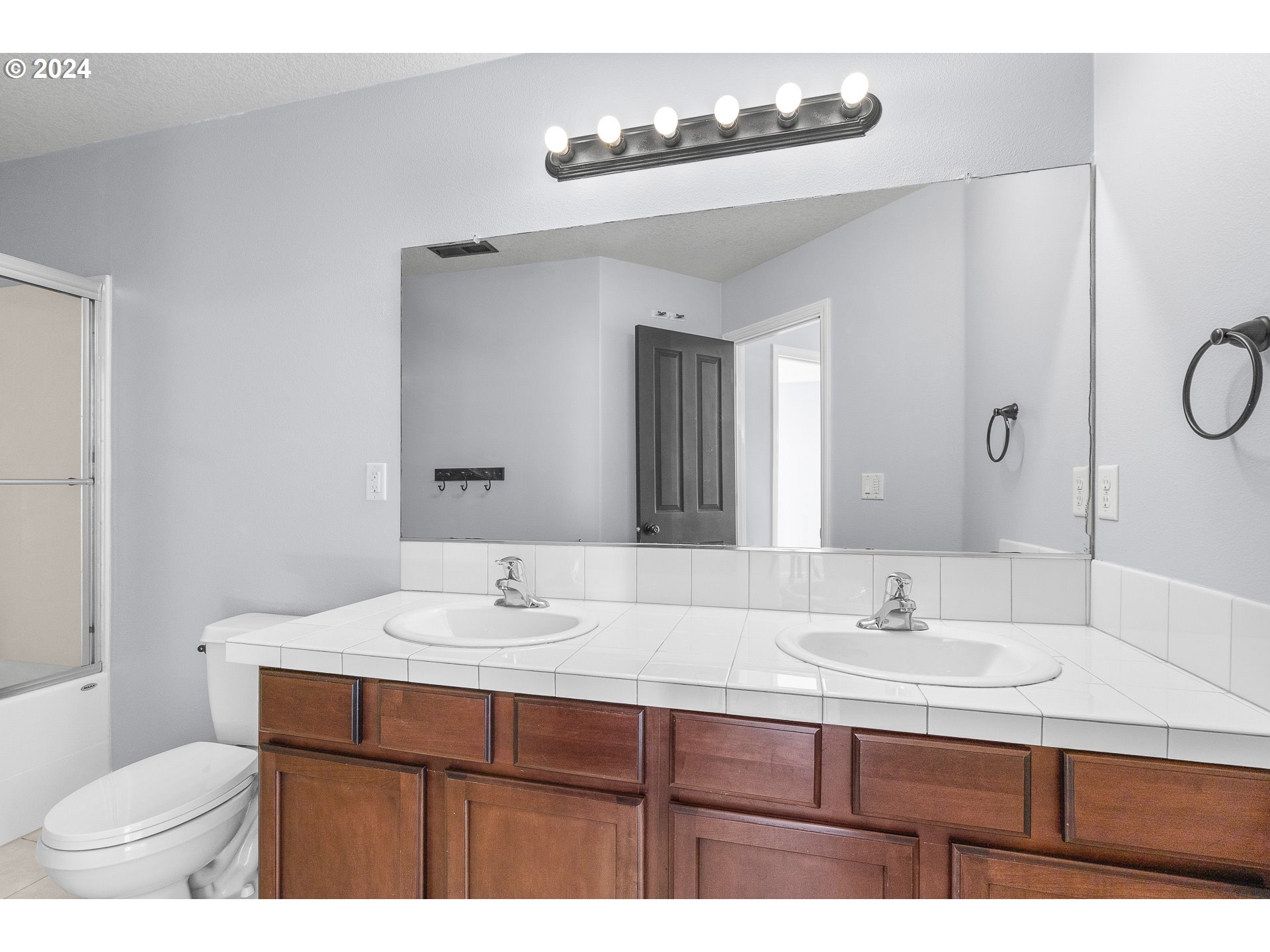 3441 SE SILVER FOX AVE