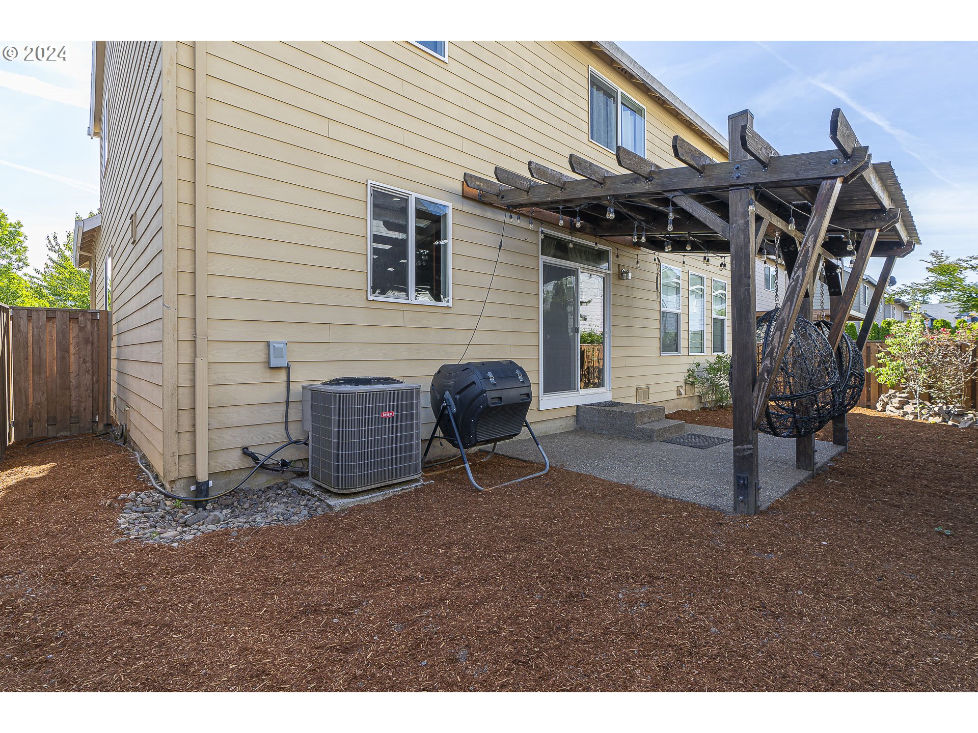 3441 SE SILVER FOX AVE