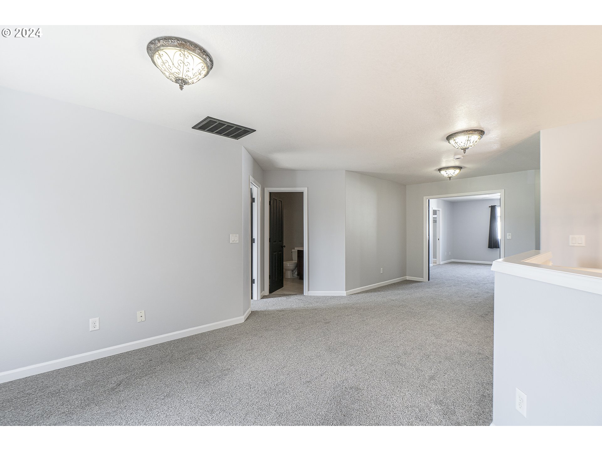 3441 SE SILVER FOX AVE