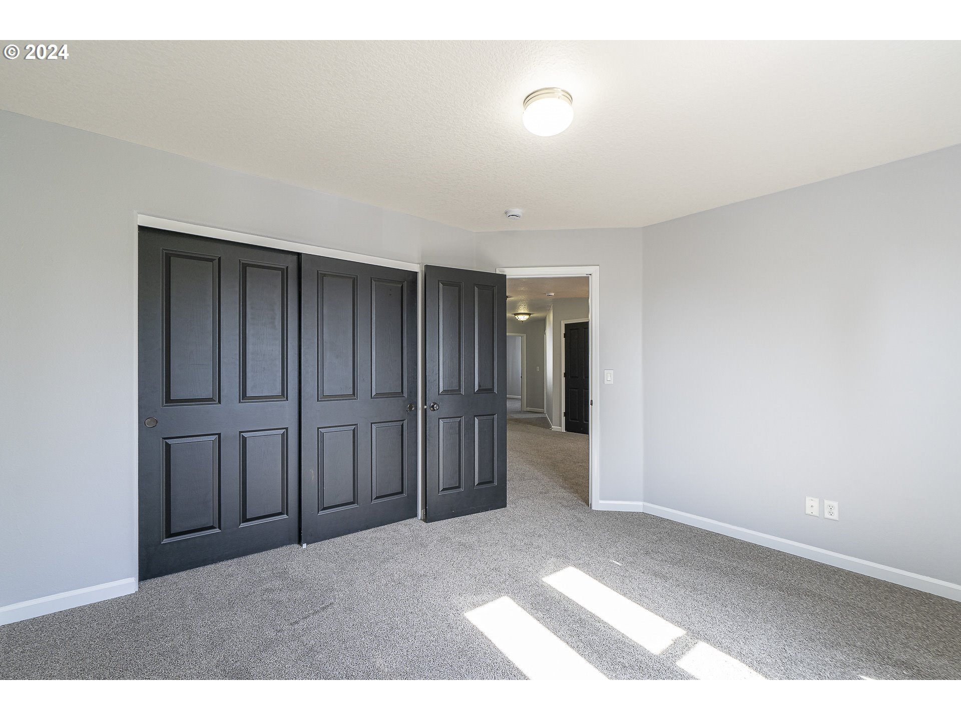 3441 SE SILVER FOX AVE