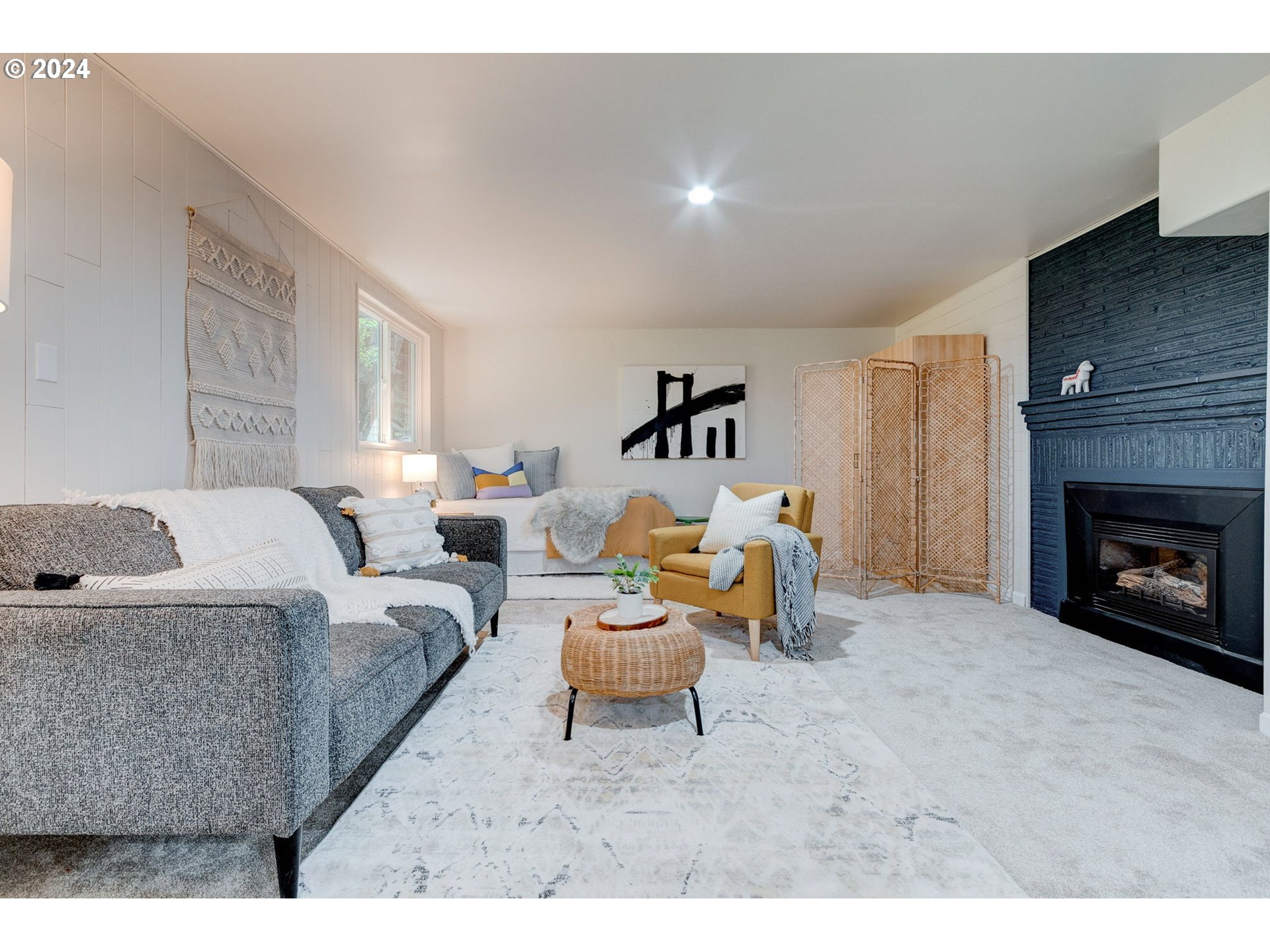 920 SW Cheltenham ST