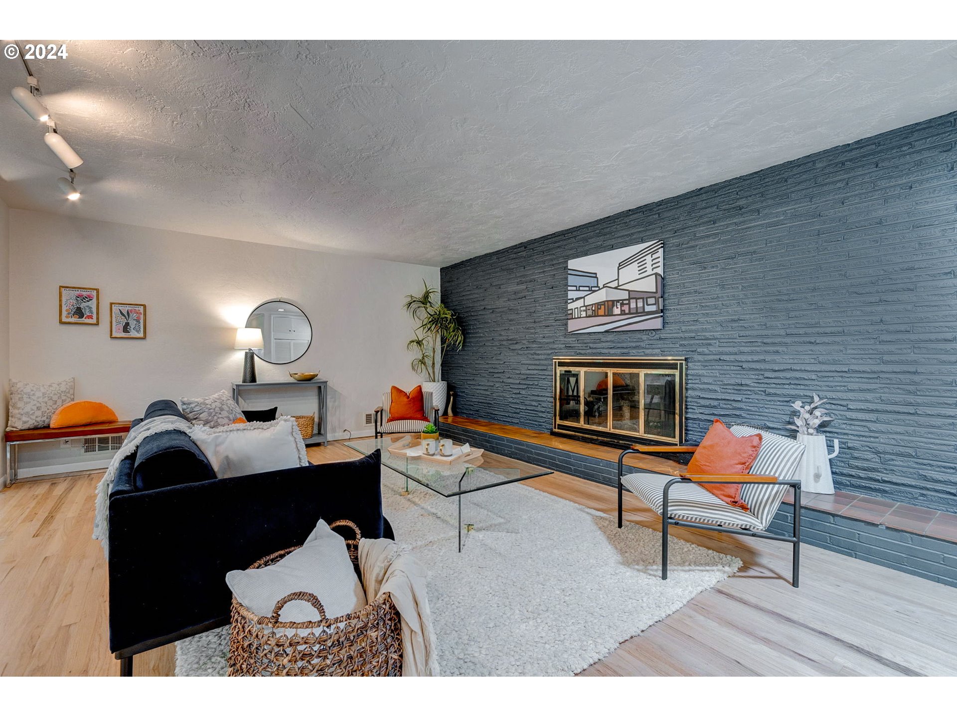 920 SW Cheltenham ST