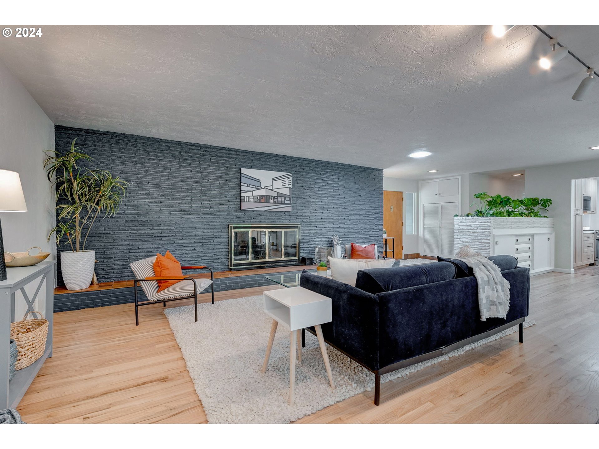 920 SW Cheltenham ST