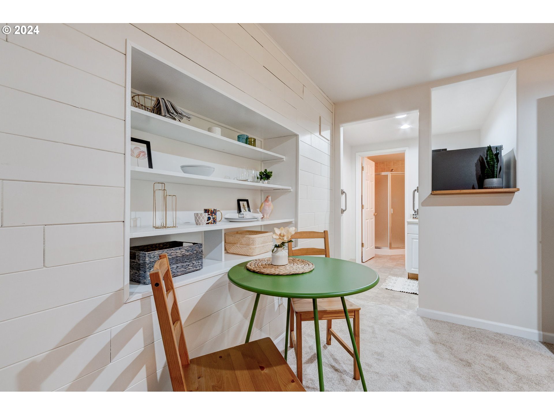 920 SW Cheltenham ST