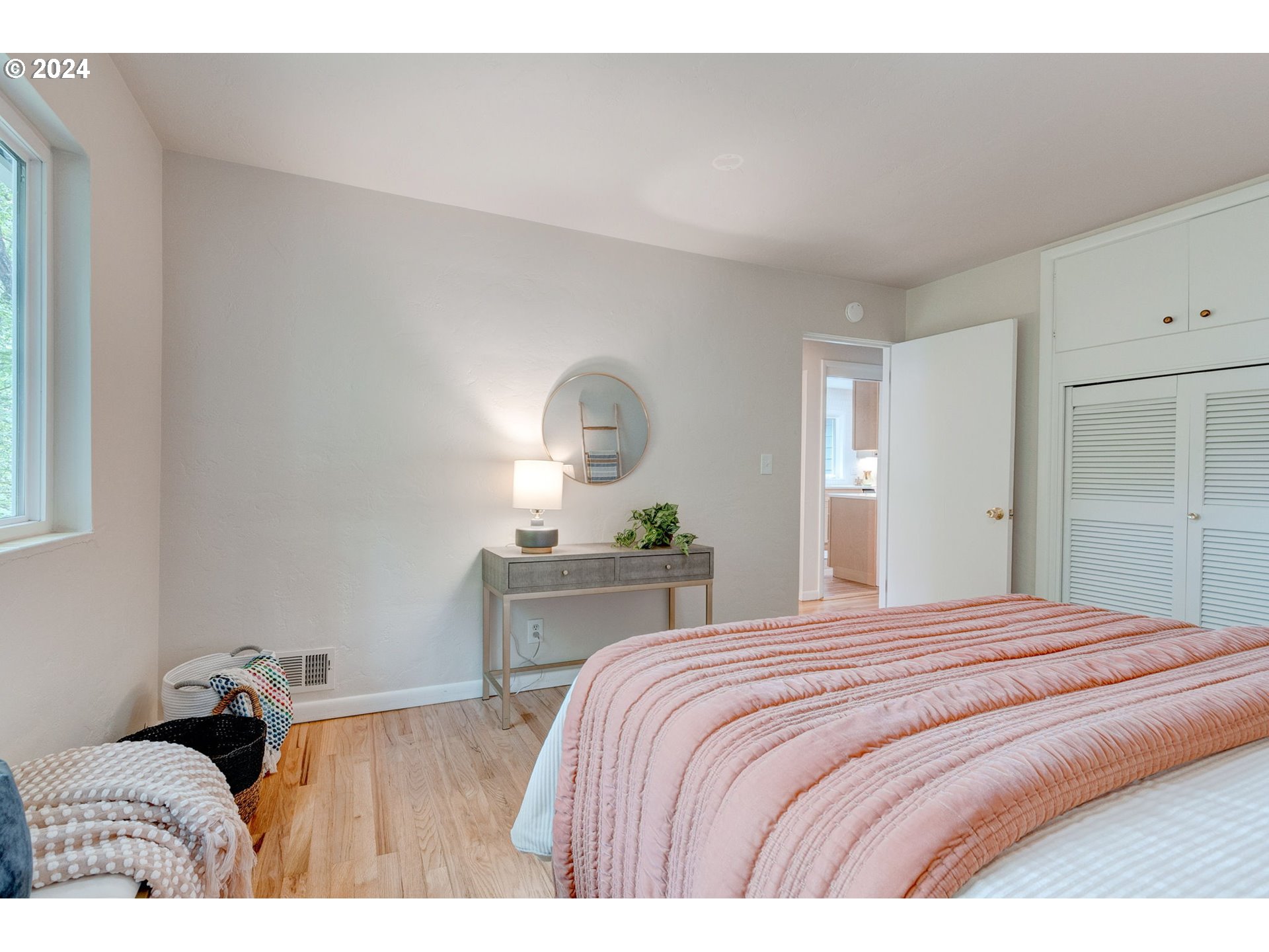 920 SW Cheltenham ST